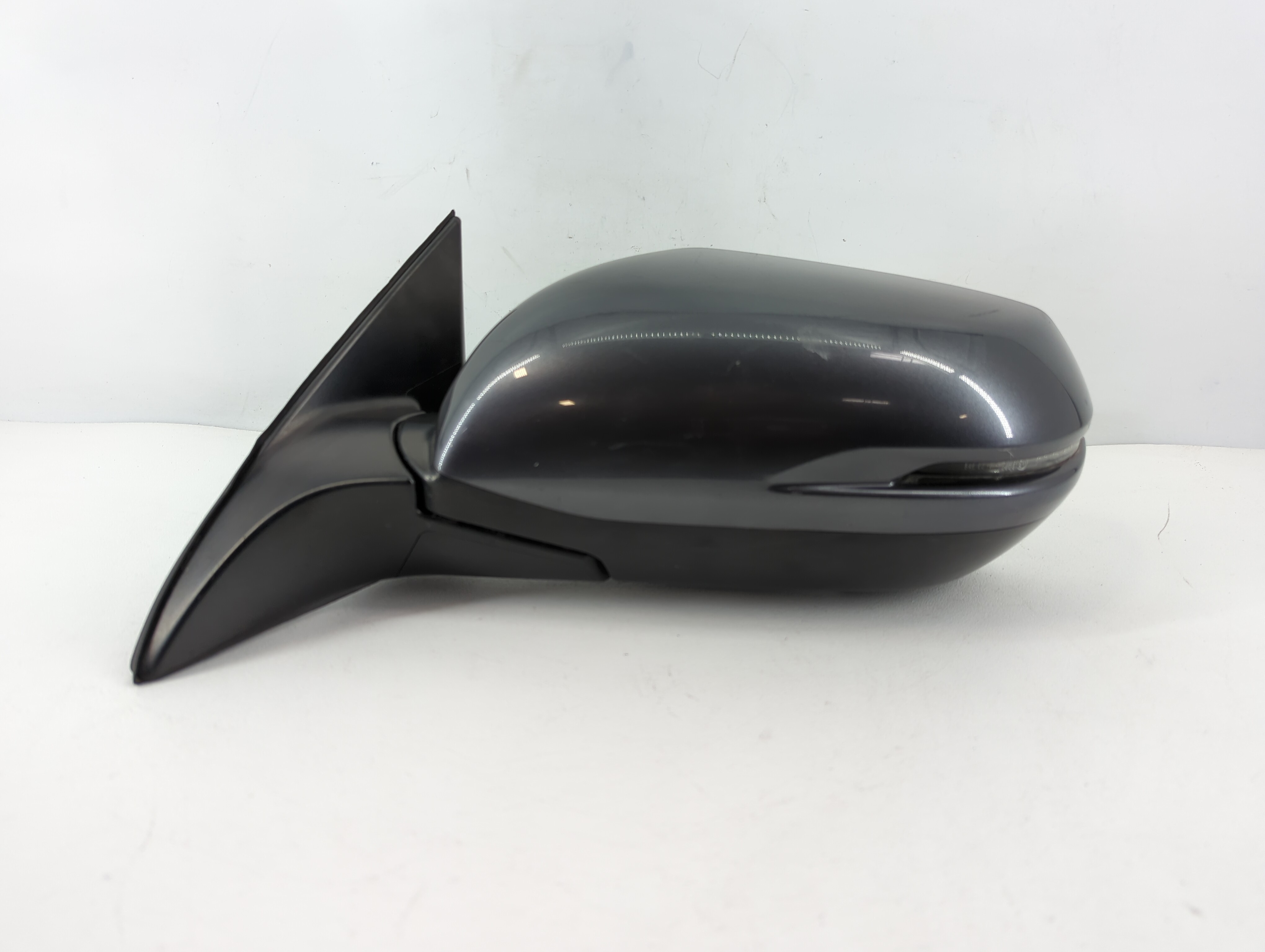 2016 Honda Hr-v Driver Left Side View Power Door Mirror Dark Grey 740340 - Oemusedautoparts1.com