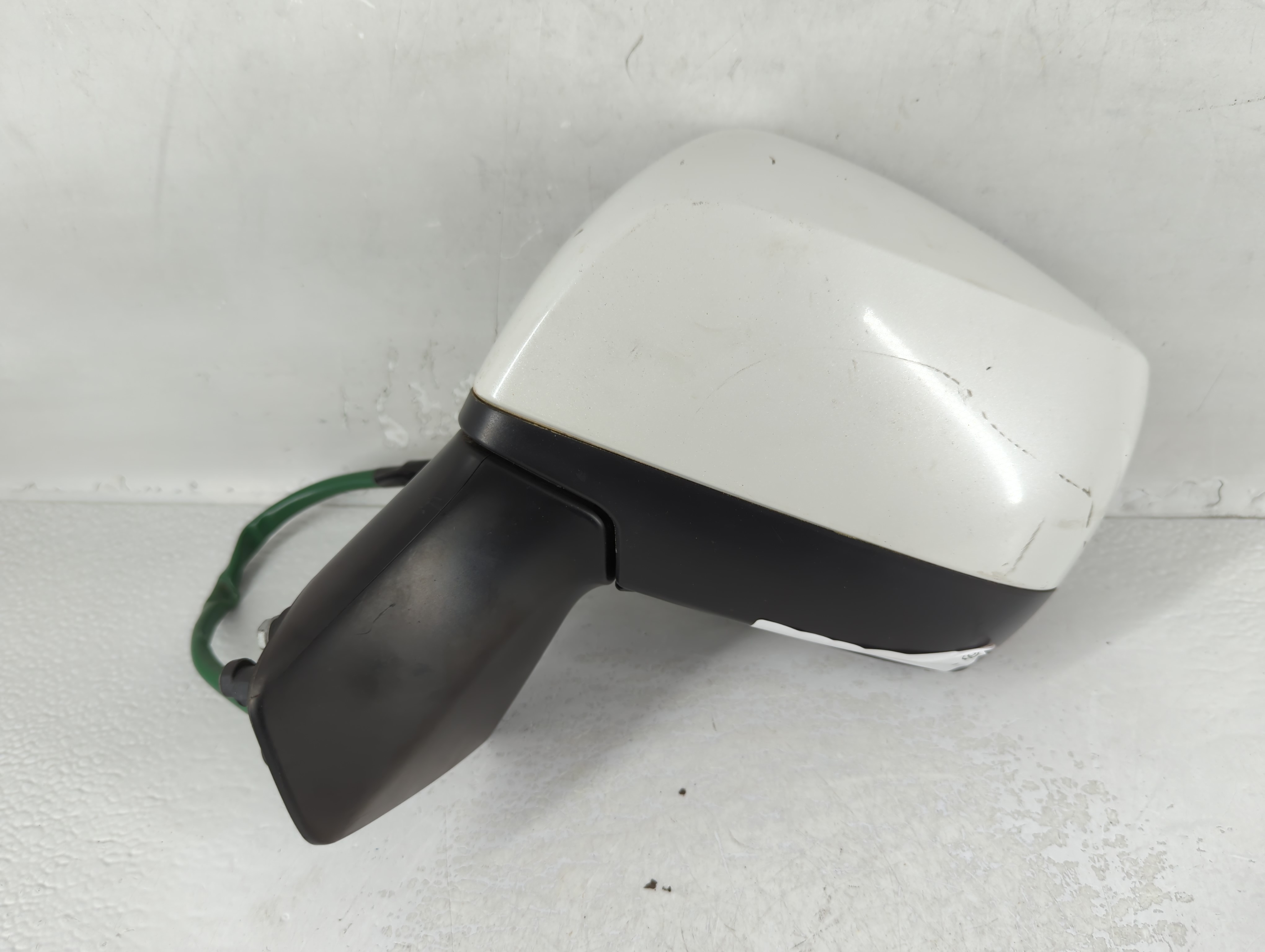 2007 Subaru Forester Passenger Right Side View Power Door Mirror White 740501 - Oemusedautoparts1.com