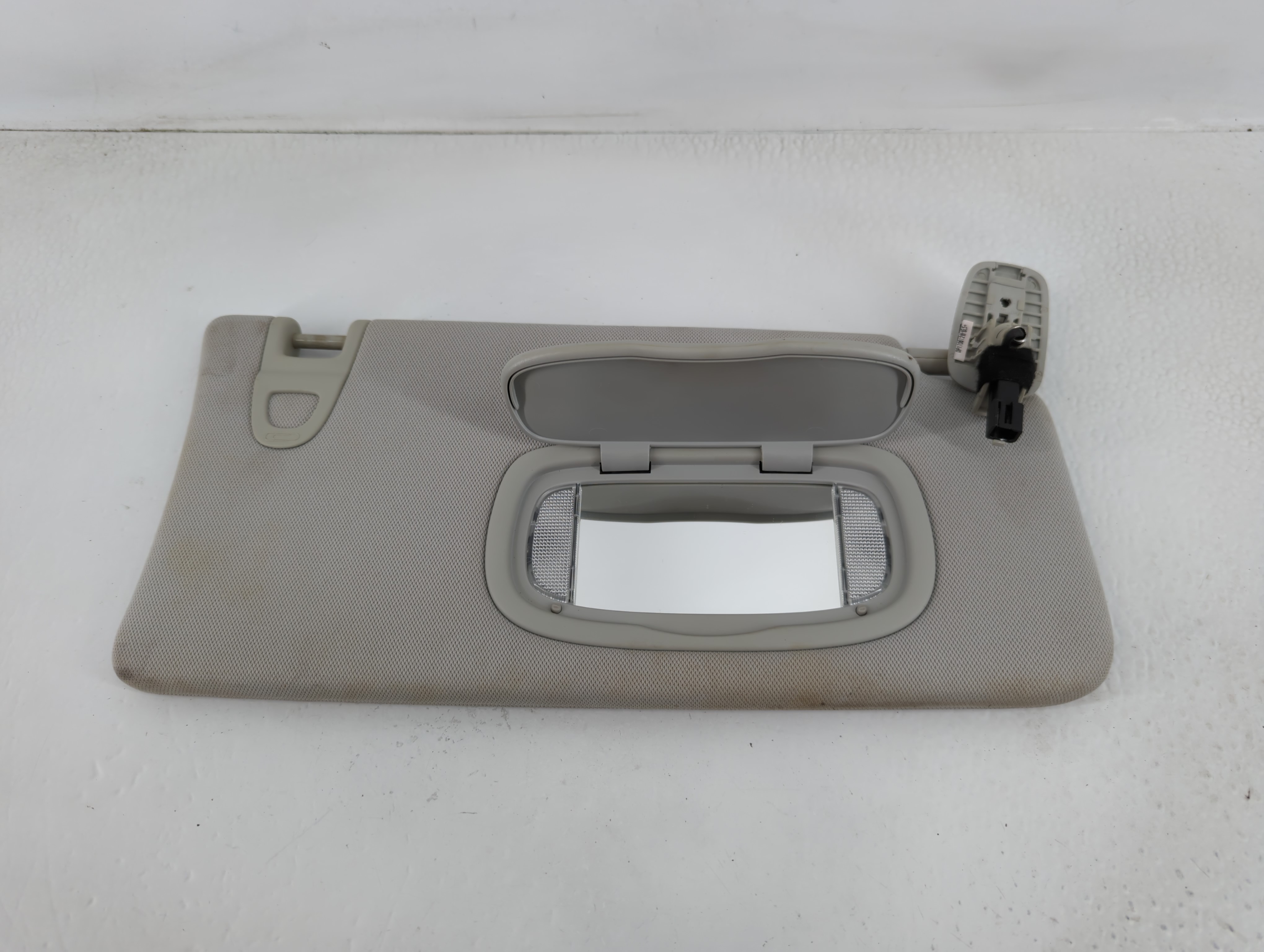 Picture of 2018 Jeep Compass Passenger Sun Visor Mirror Right Sunvisor Grey 740705