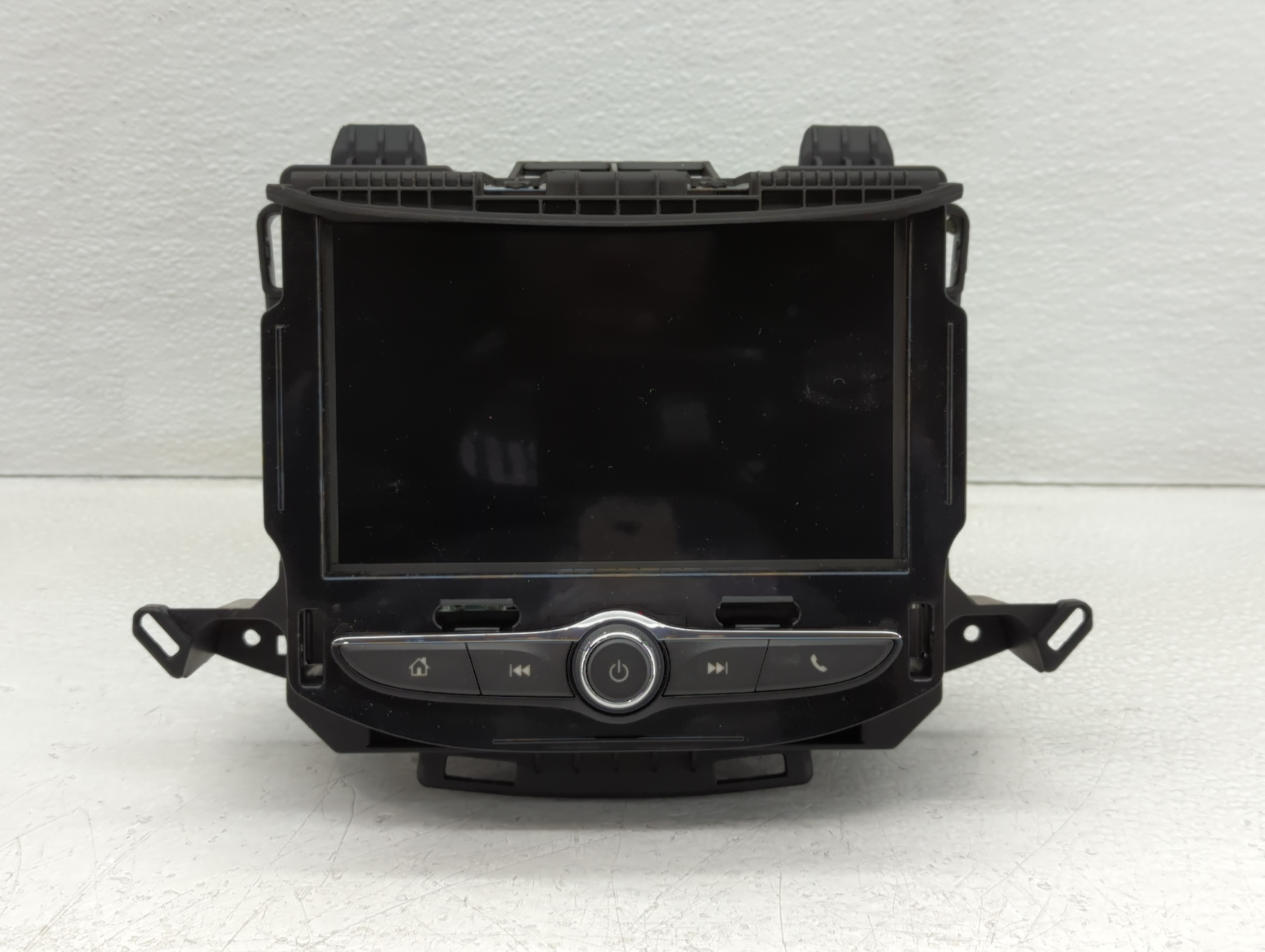 2018-2020 Chevrolet Trax Am Fm Cd Player Radio Receiver 741933 - Oemusedautoparts1.com