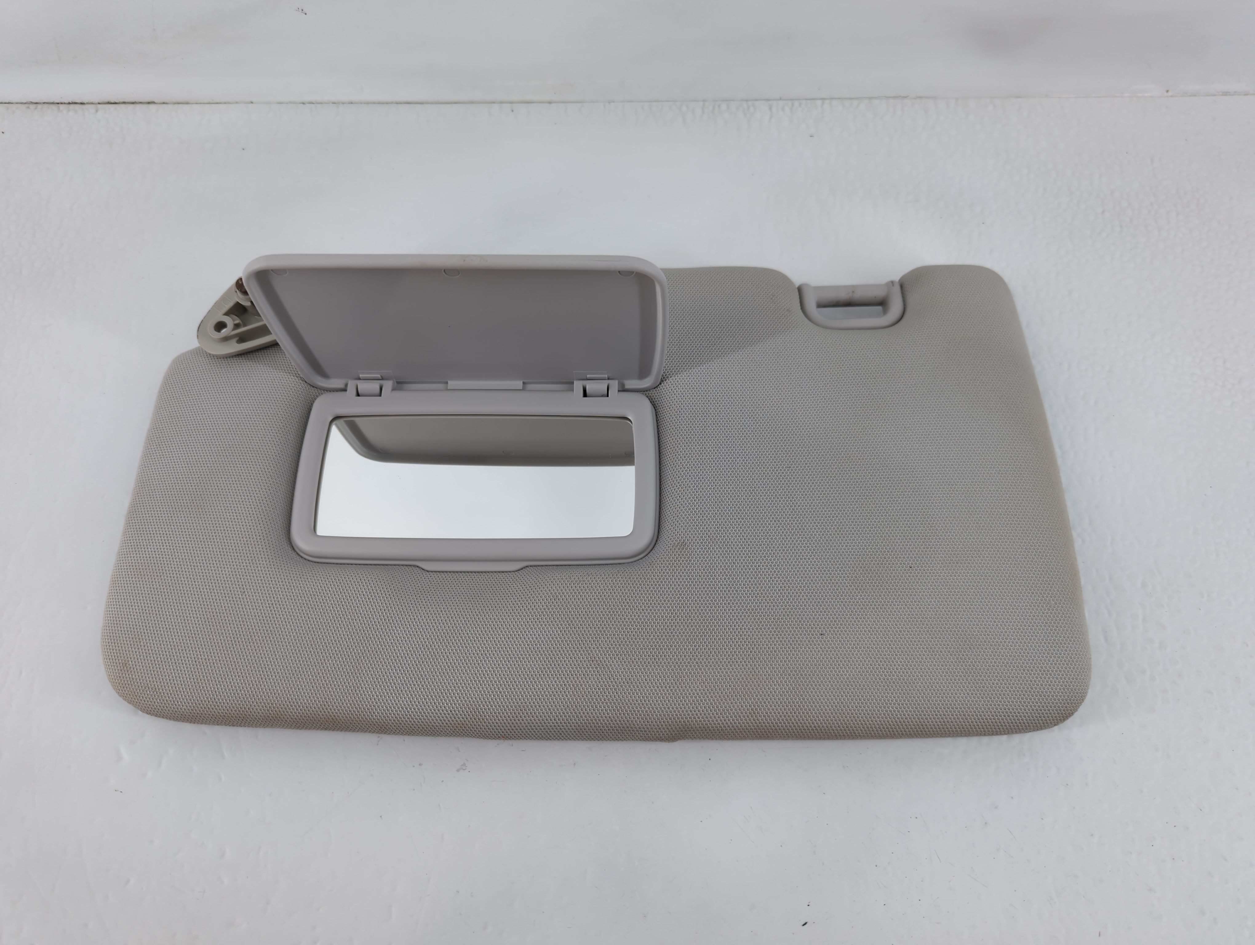 Picture of 2015 Subaru Forester Driver Sun Visor Mirror Left Sunvisor Grey 741979