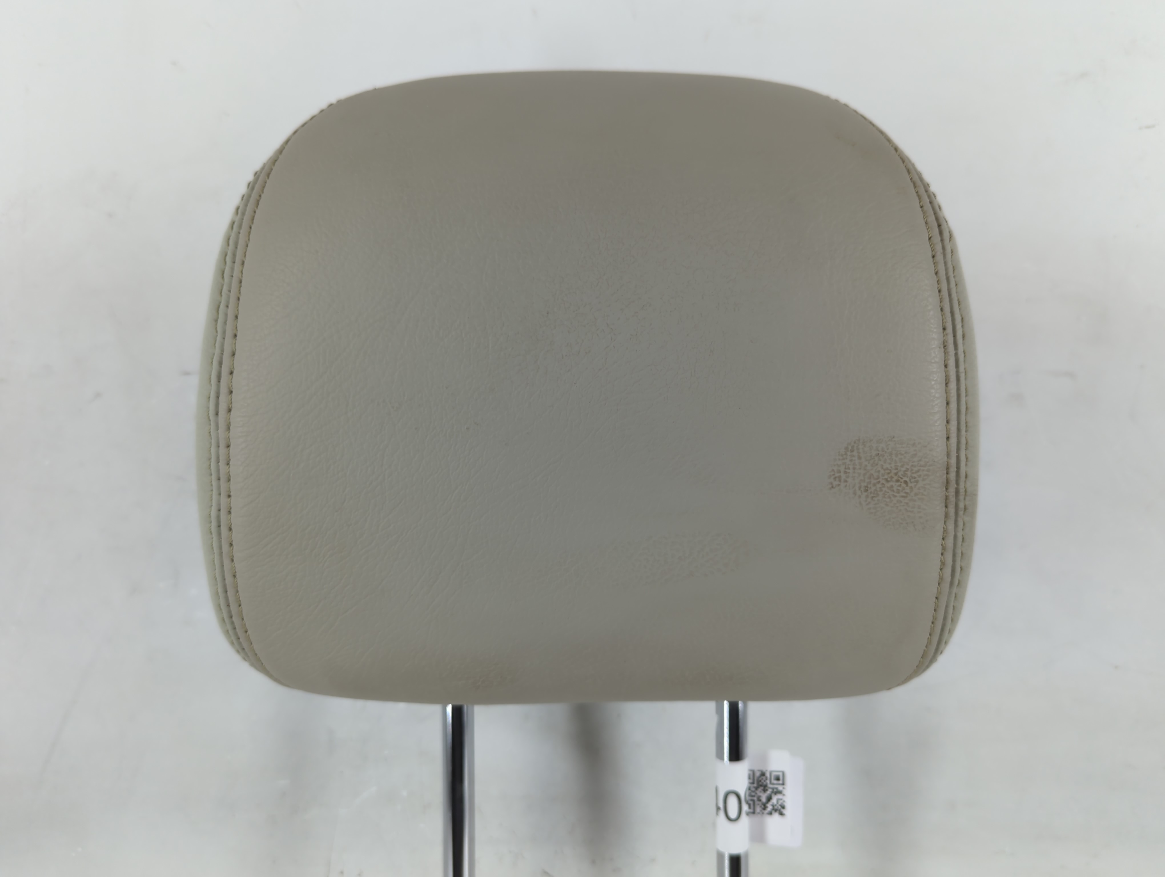 Picture of 2014 Subaru Legacy Headrest Head Rest Front Driver Passenger Seat Grey 742409
