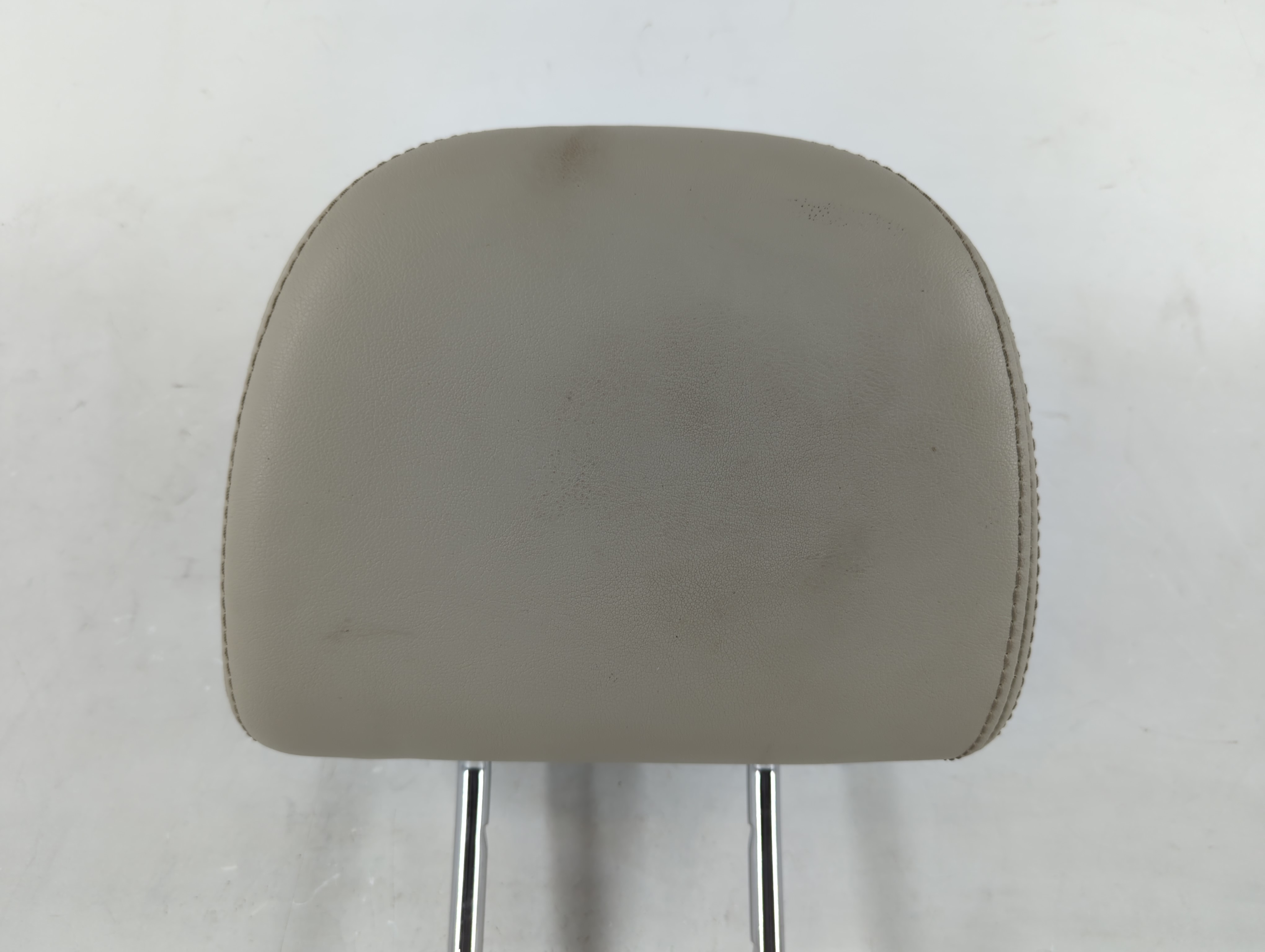 Subaru Impreza Headrest Head Rest Front Driver Passenger Seat Grey 742417 - Oemusedautoparts1.com