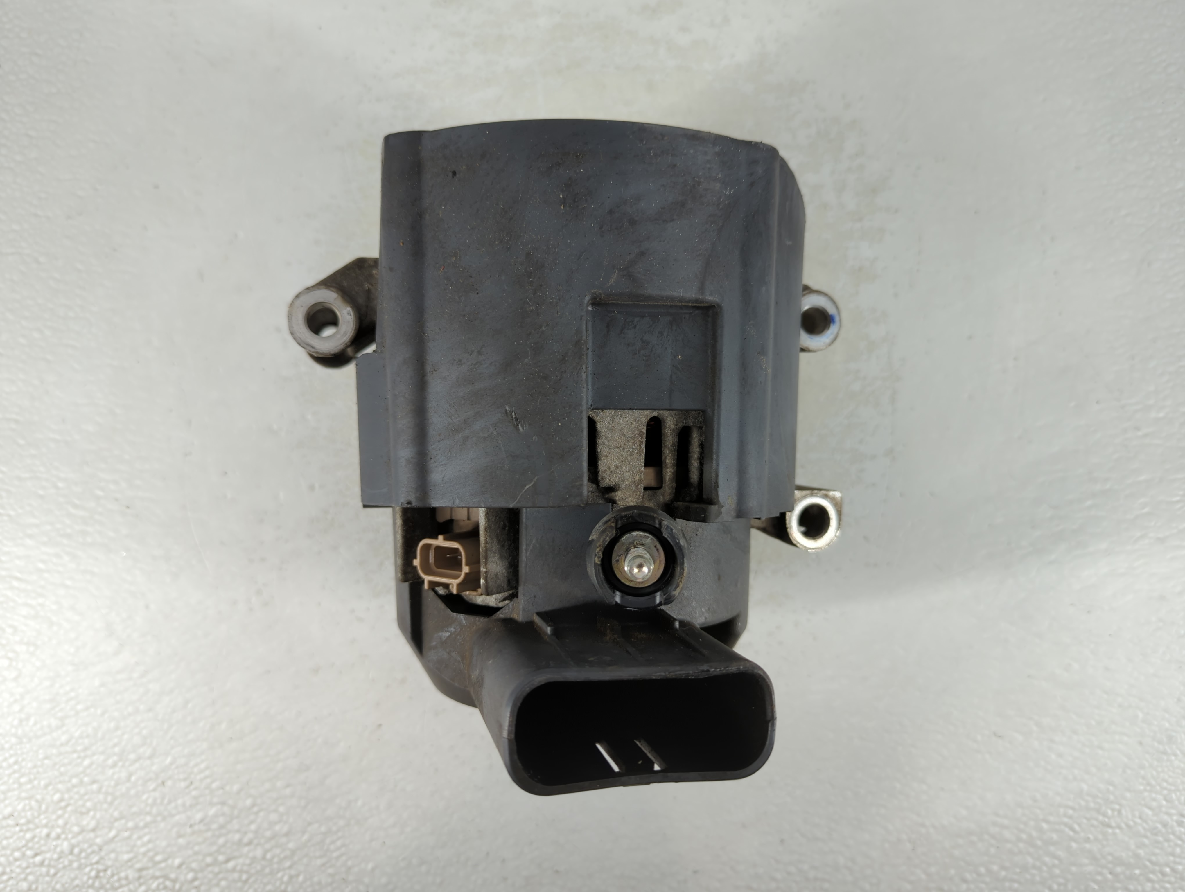 2010-2012 Ford Fusion Alternator Generator Charging Assembly Engine Oem 742442 - Oemusedautoparts1.com