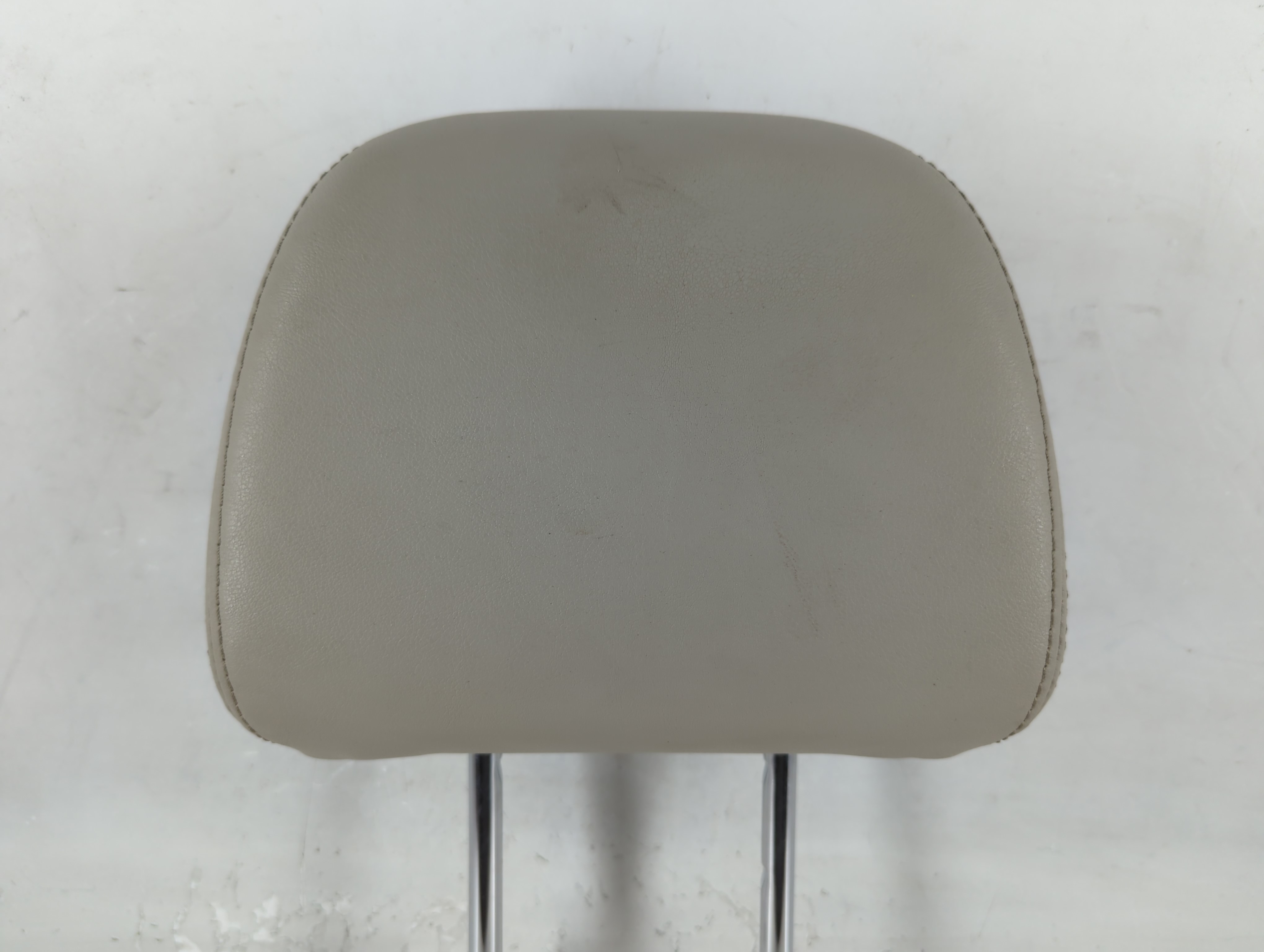 Subaru Impreza Headrest Head Rest Front Driver Passenger Seat Grey 742492 - Oemusedautoparts1.com