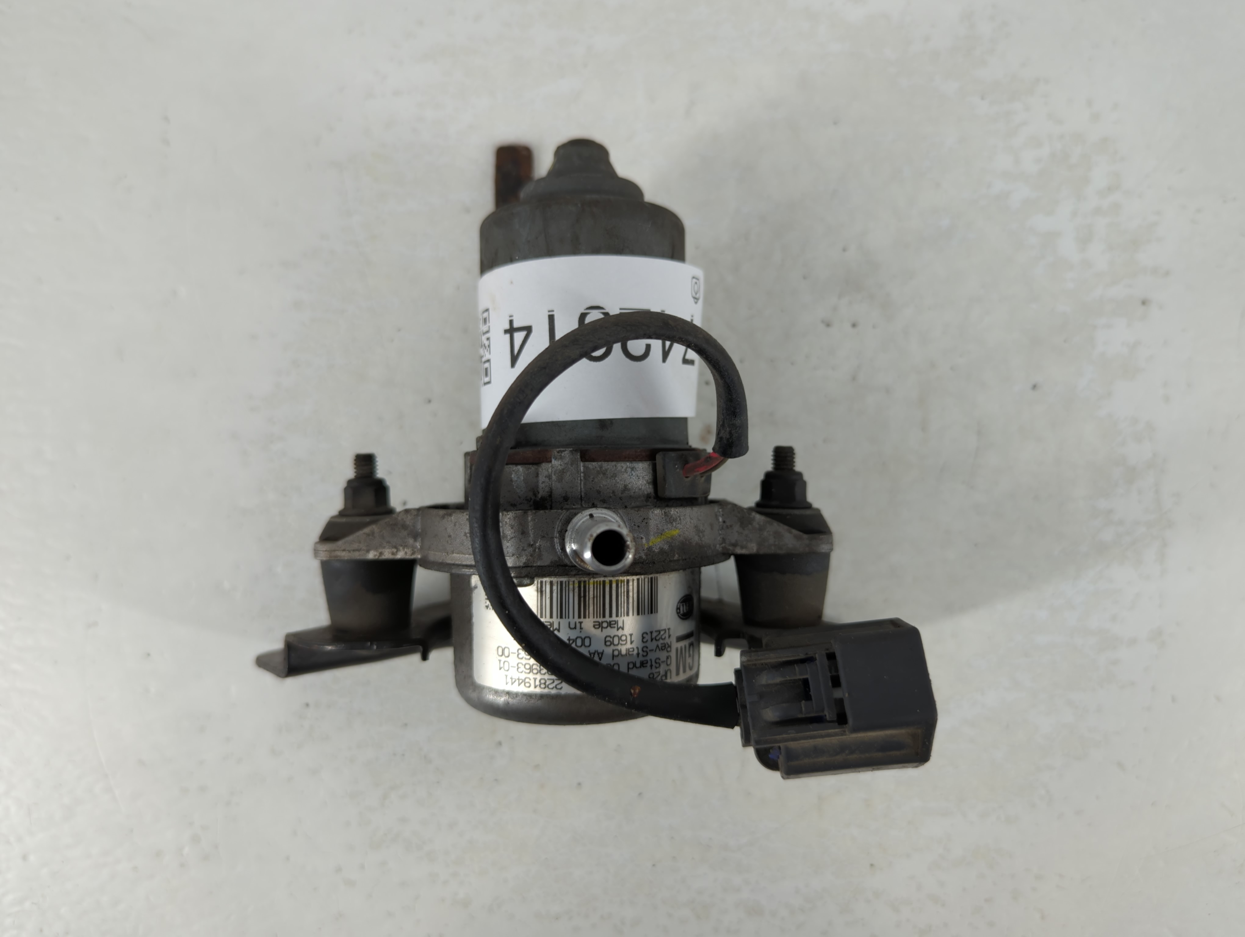 Chevrolet Traverse Central Vaccum Lock Pump 934163-00|933963-01|22819441 742614 - Oemusedautoparts1.com