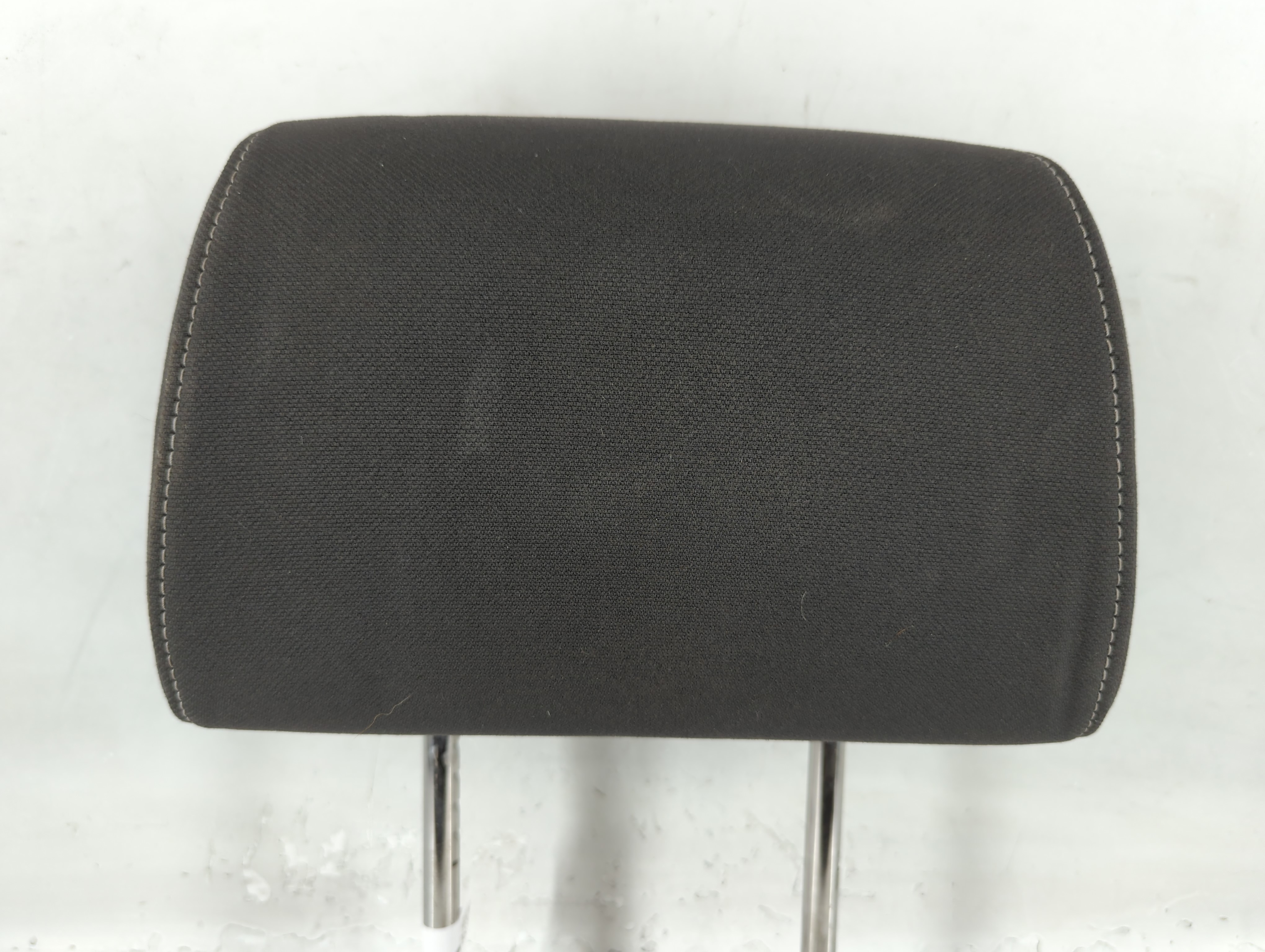 Chevrolet Silverado 1500 Headrest Head Rest Front Driver Passenger Seat 742648 - Oemusedautoparts1.com