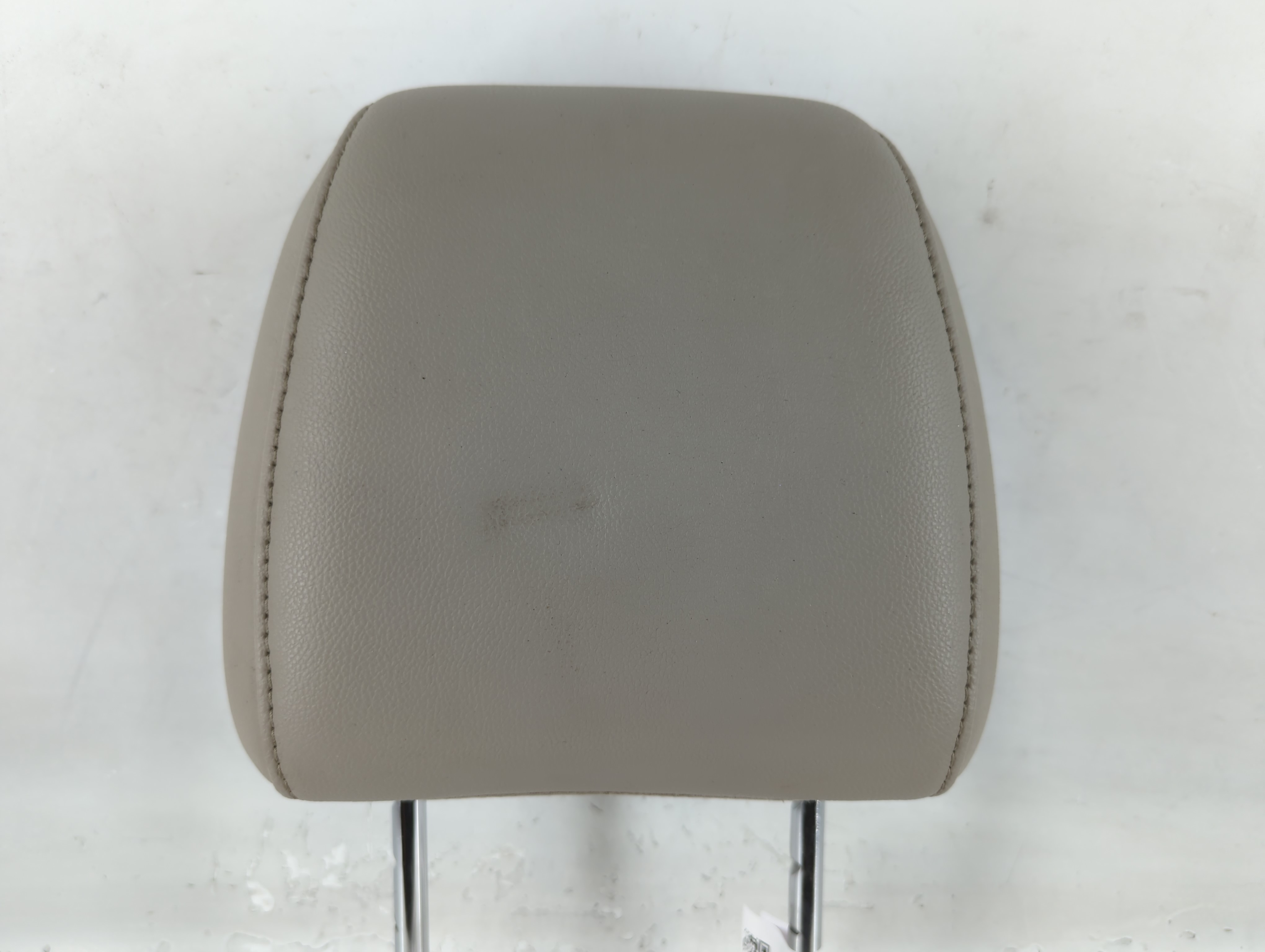 2013 Ford Escape Headrest Head Rest Front Driver Passenger Seat Grey 742690 - Oemusedautoparts1.com