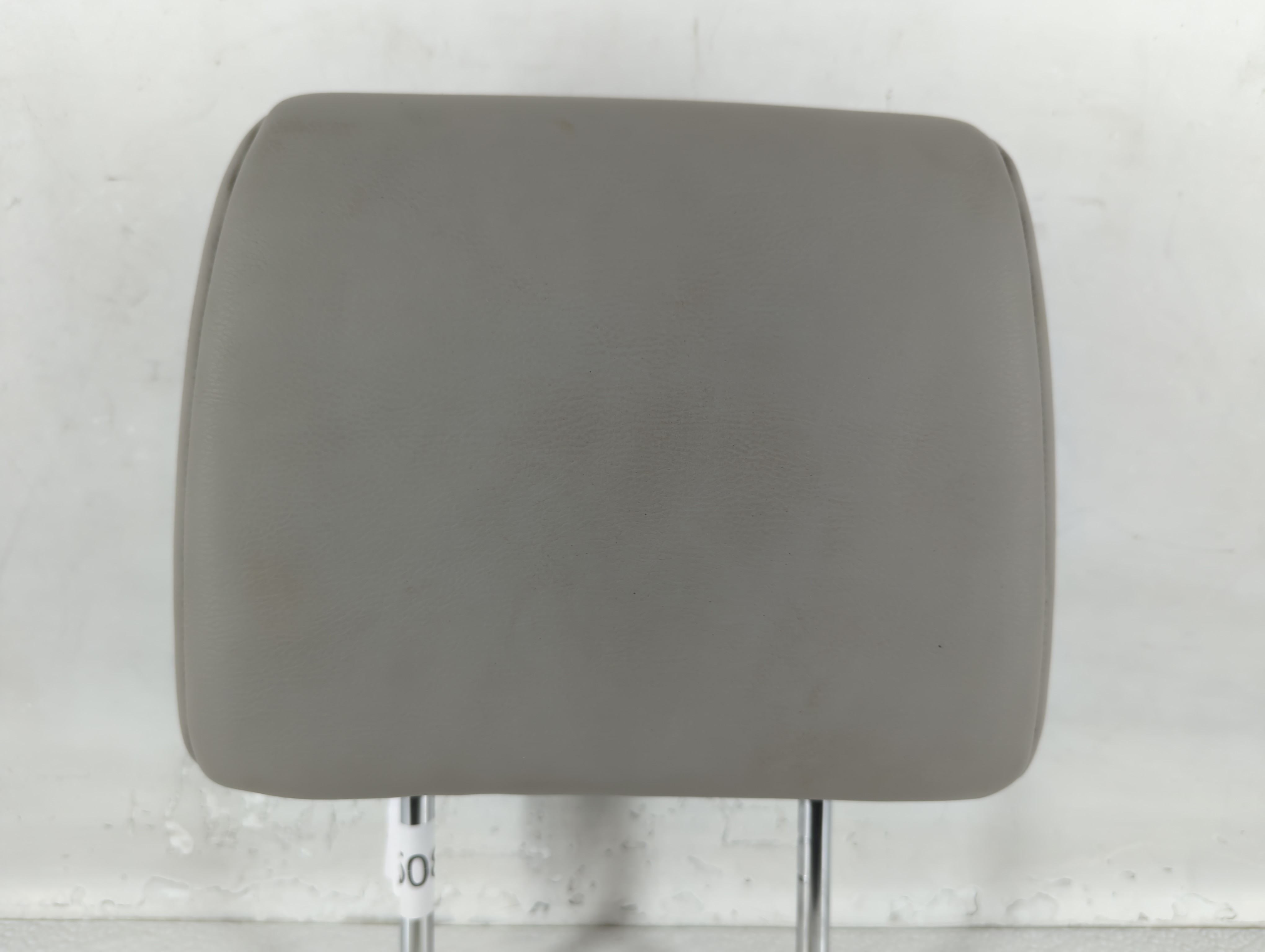 Picture of 2011 Nissan Rogue Headrest Head Rest Front Driver Passenger Seat Grey 743508