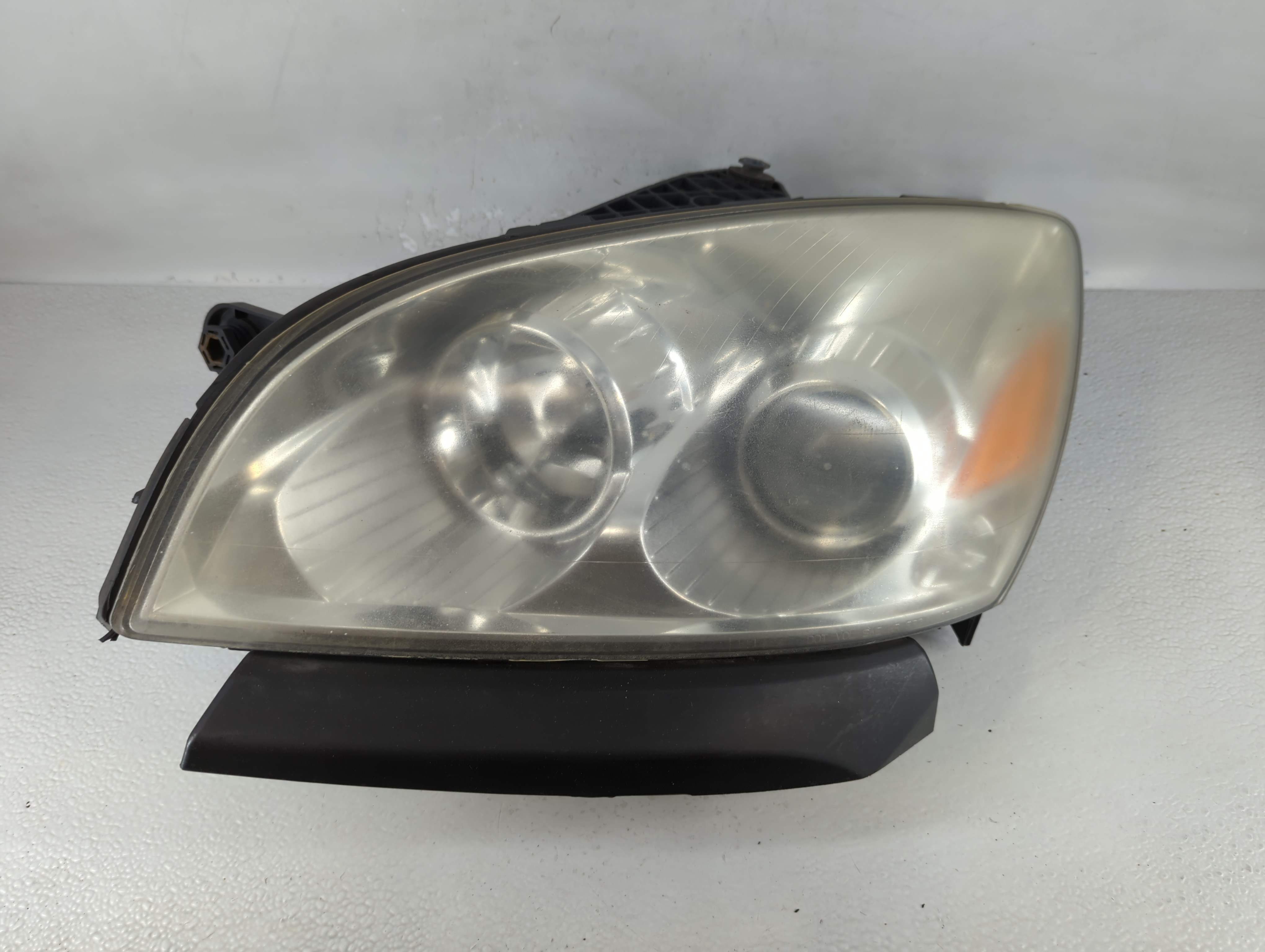 2008 Saturn Outlook Driver Left Oem Head Light Headlight Lamp 743828 - Oemusedautoparts1.com