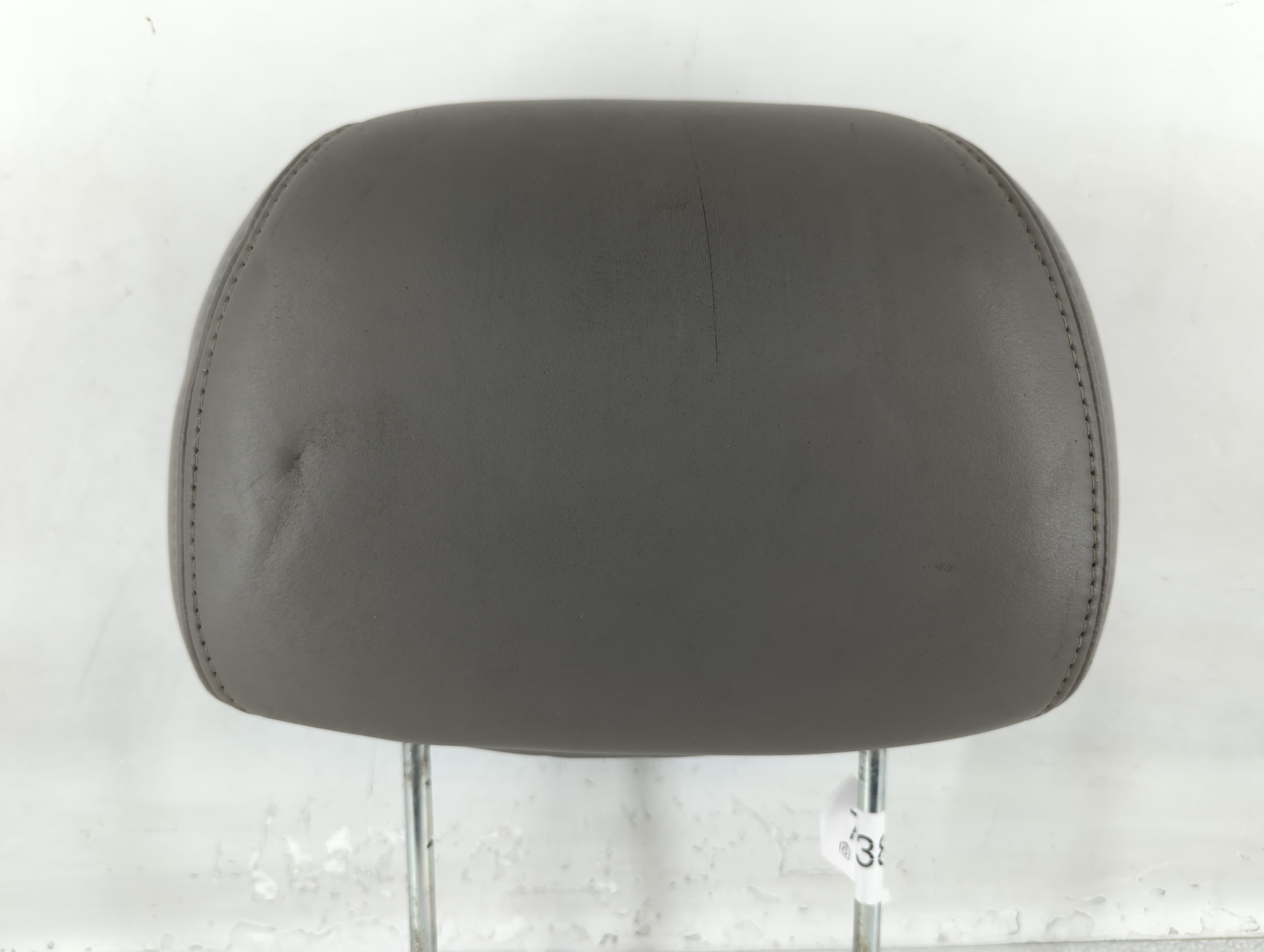 2006 Gmc Sierra 3500 Headrest Head Rest Rear Seat Dark Grey 743879 - Oemusedautoparts1.com