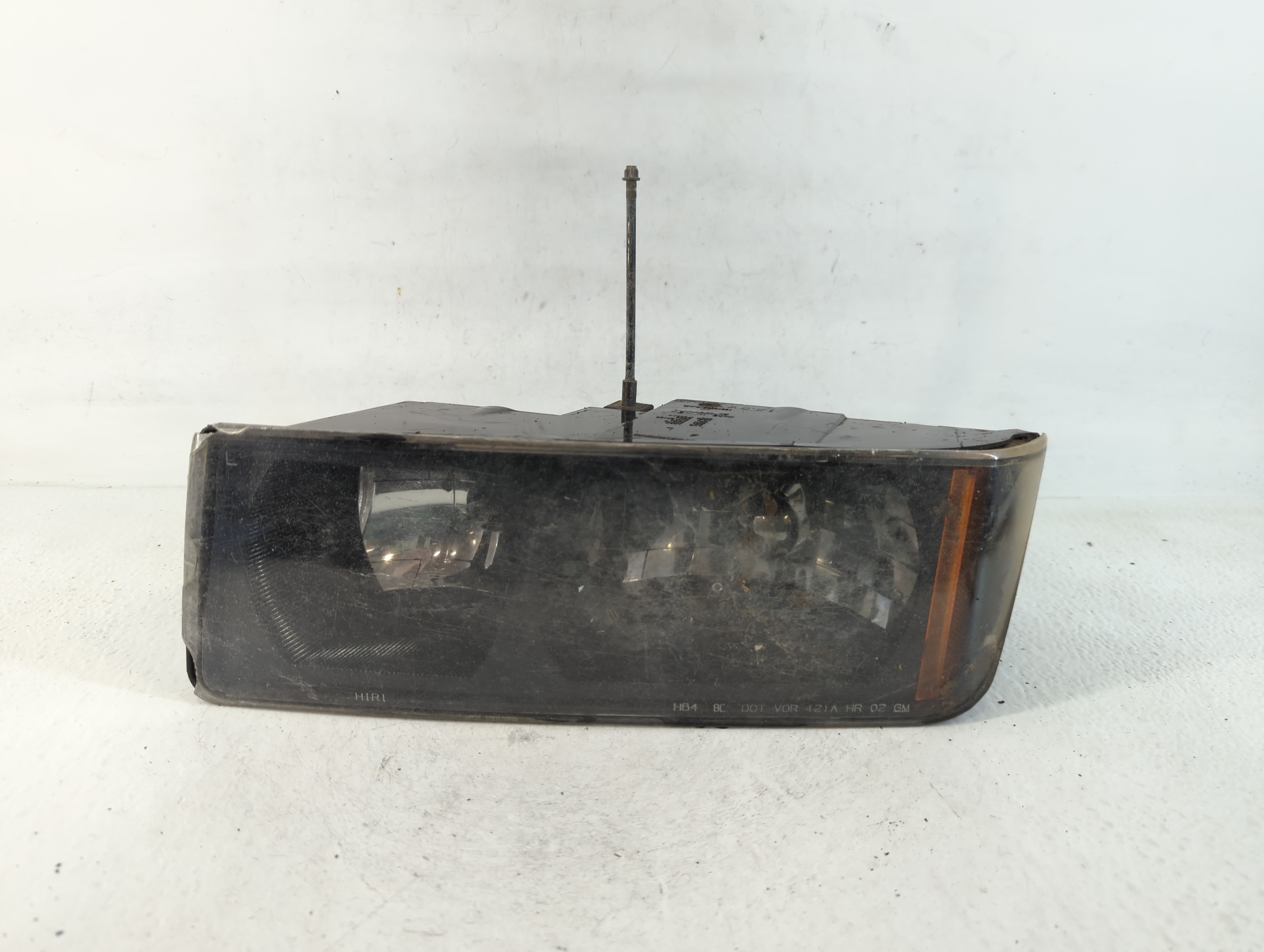 Chevrolet Avalanche Passenger Right Oem Head Light Headlight Lamp 744449 - Oemusedautoparts1.com