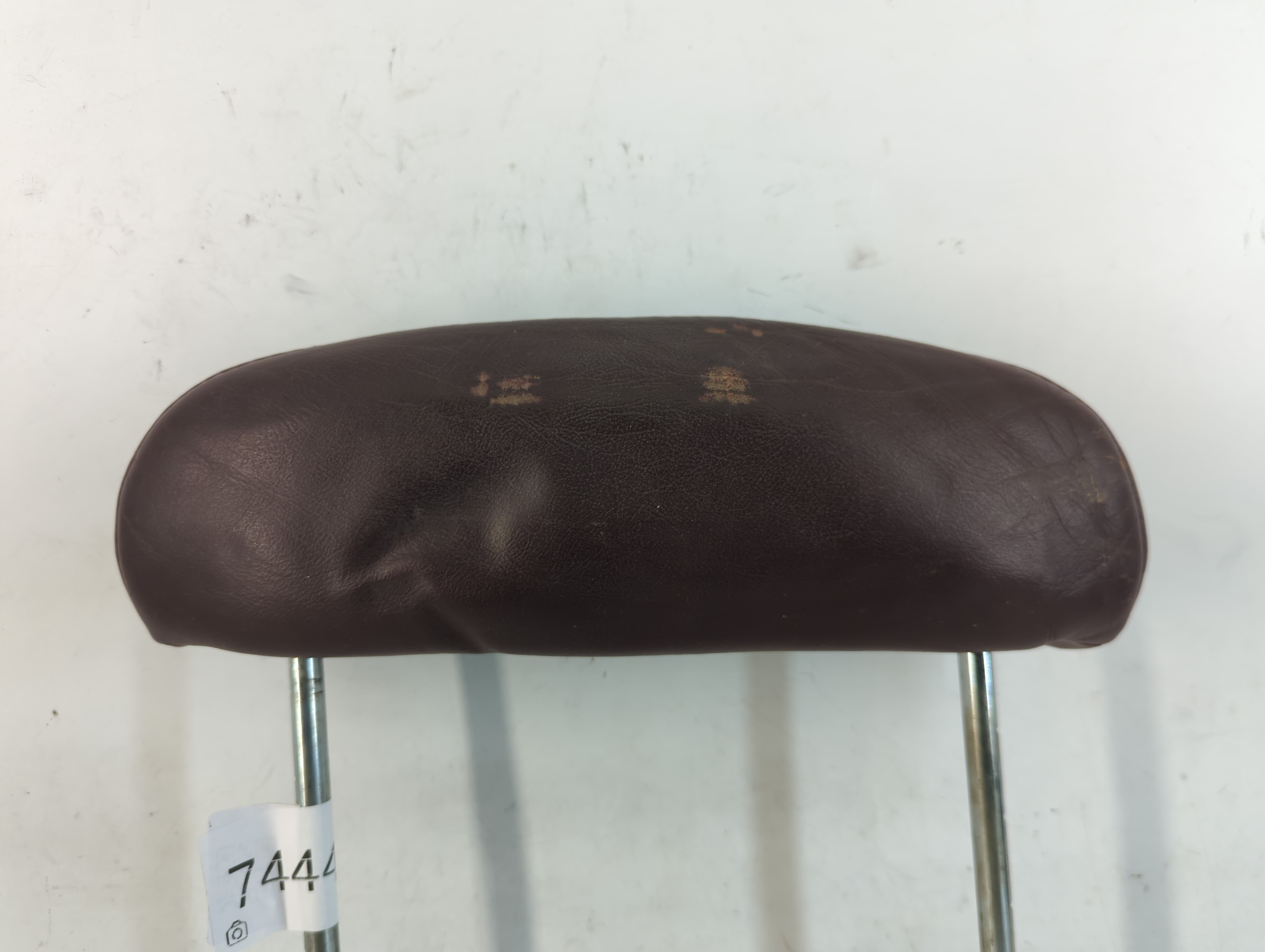 1996 Chevrolet Suburban 1500 Headrest Head Rest Rear Center Seat 744486 - Oemusedautoparts1.com