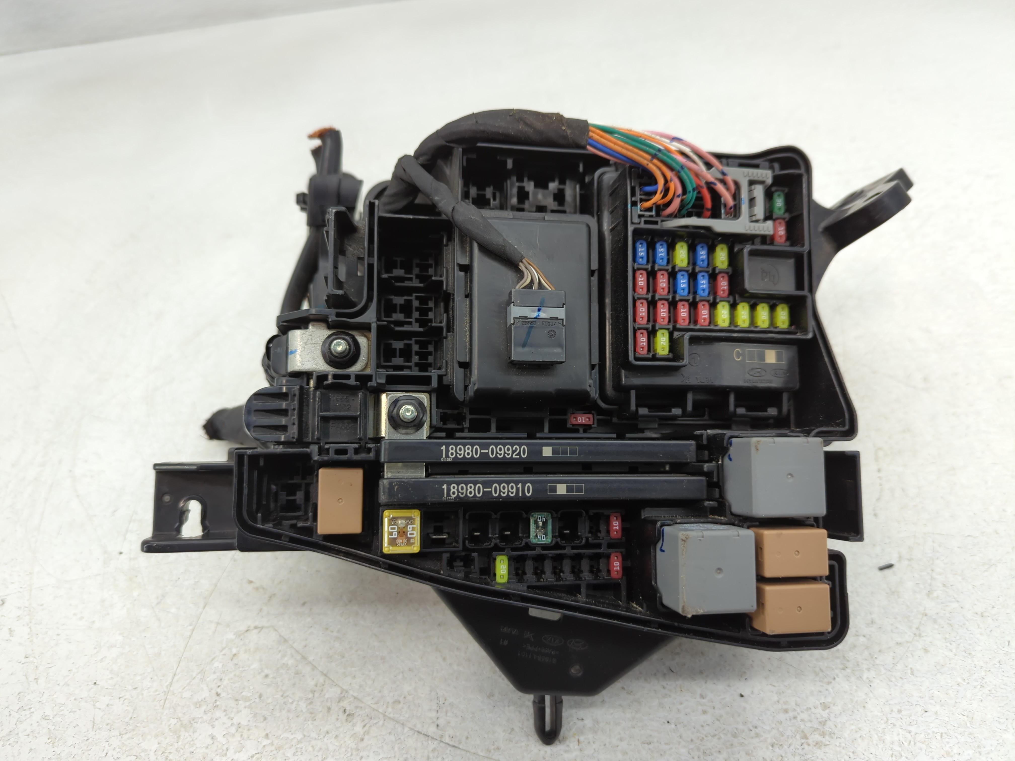 2021 Kia K5 Fusebox Fuse Box Relay Module 18980-09910|18980-09920 744524 - Oemusedautoparts1.com