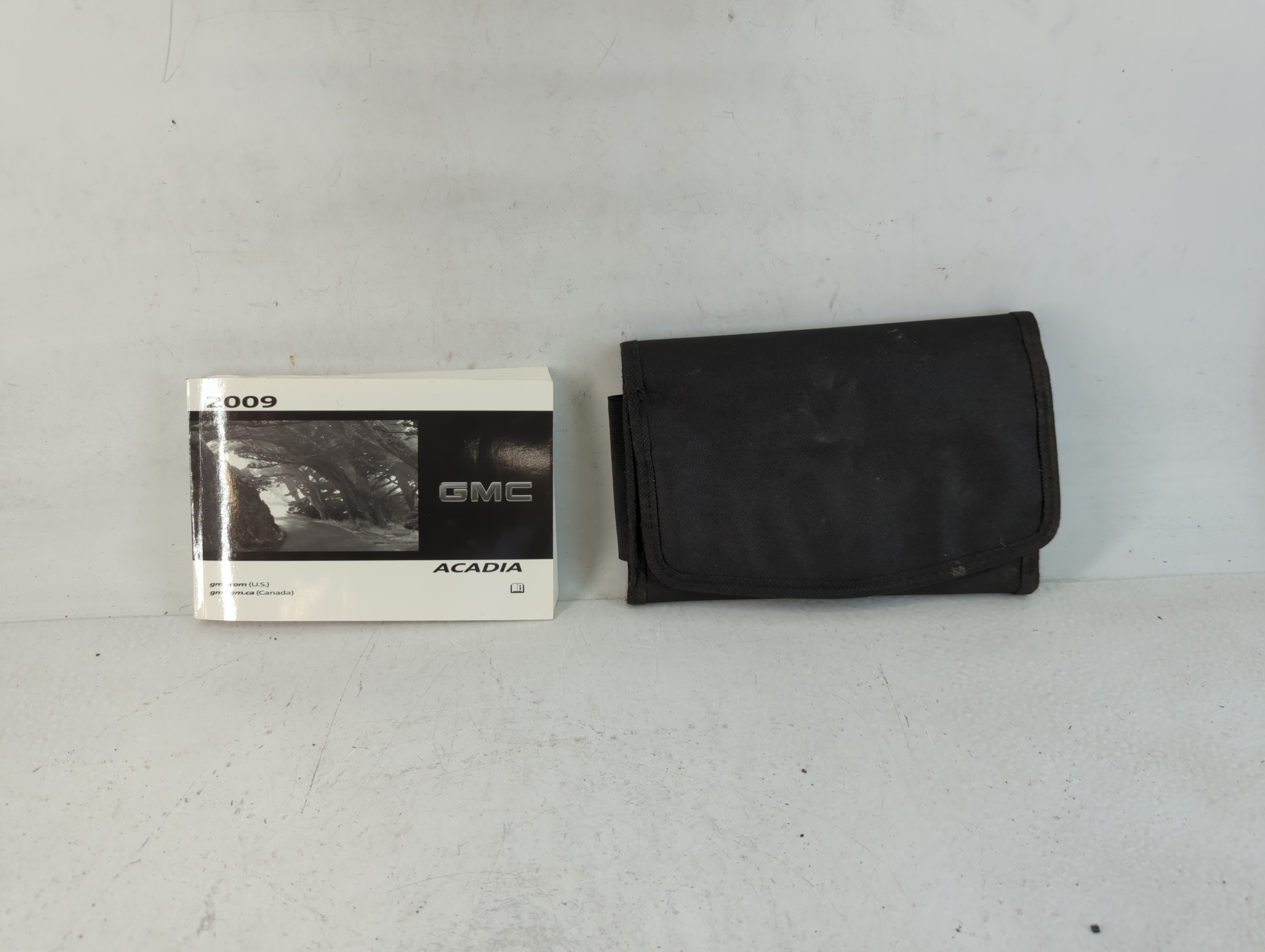 2009 Gmc Acadia Owners Manual Book Guide 745043 - Oemusedautoparts1.com