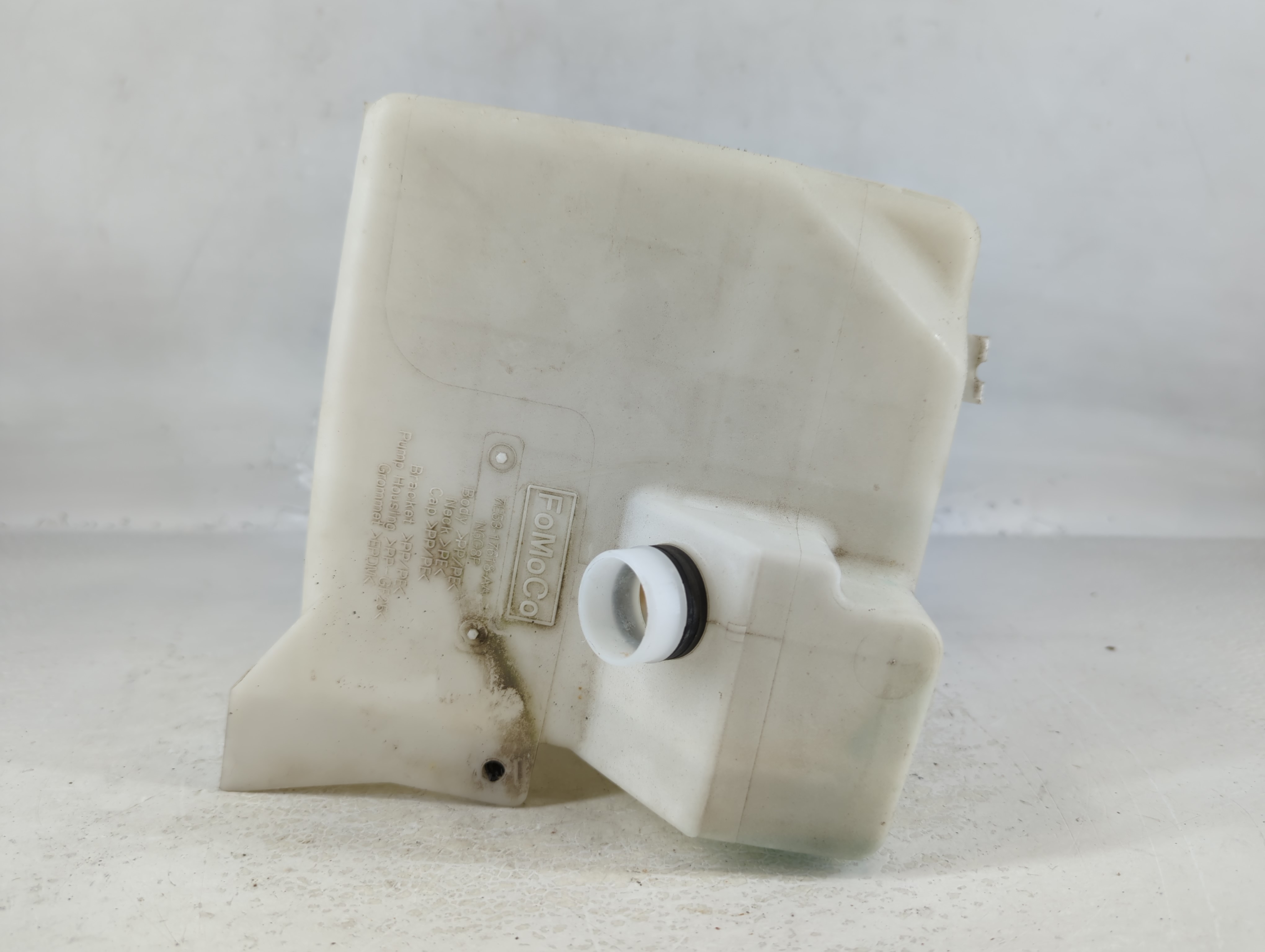 2006-2012 Ford Fusion Windshield Washer Fluid Reservoir Bottle Oem 745064 - Oemusedautoparts1.com