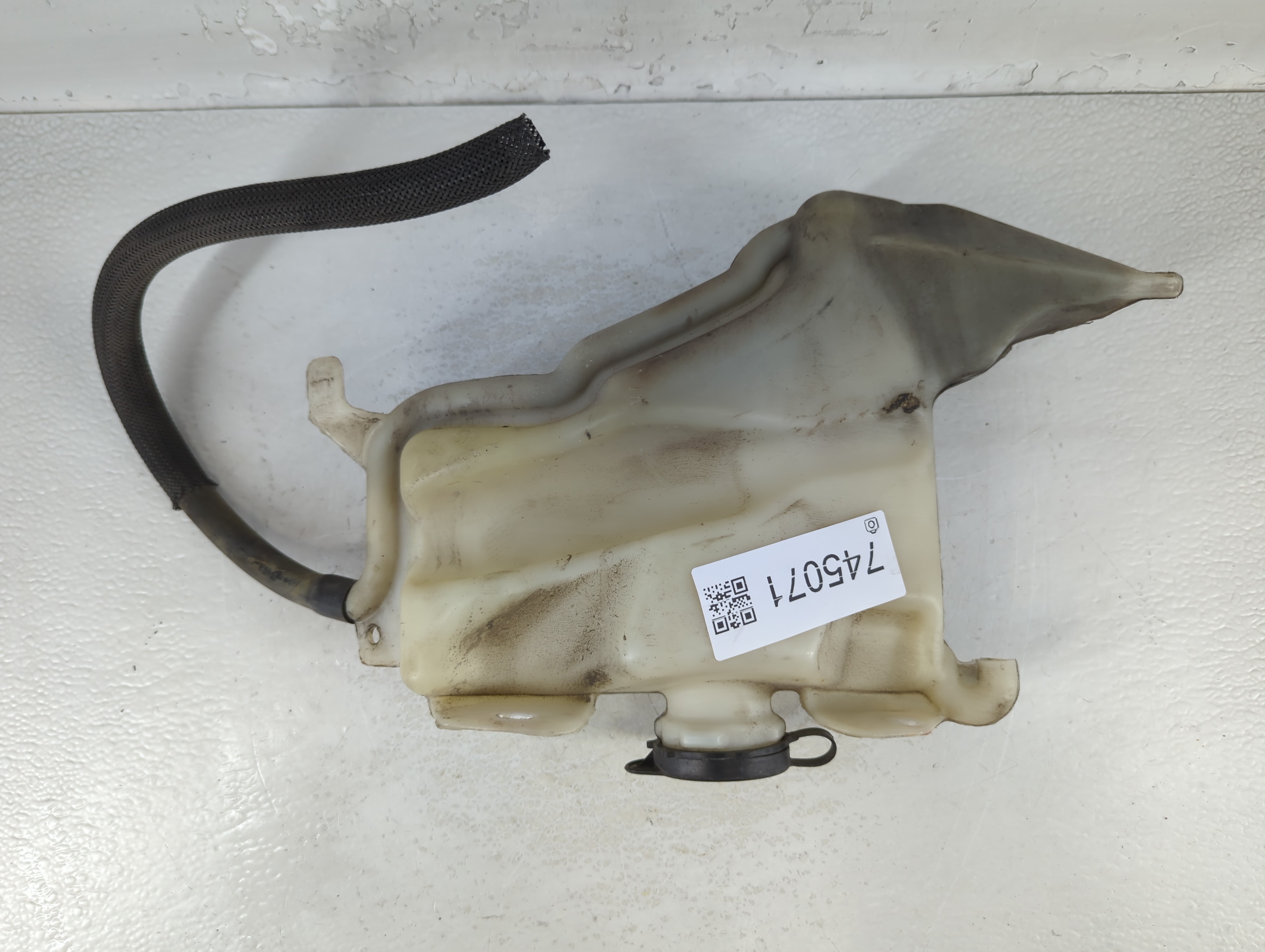 Picture of 2008-2017 Buick Enclave Radiator Coolant Overflow Expansion Tank Bottle 745071