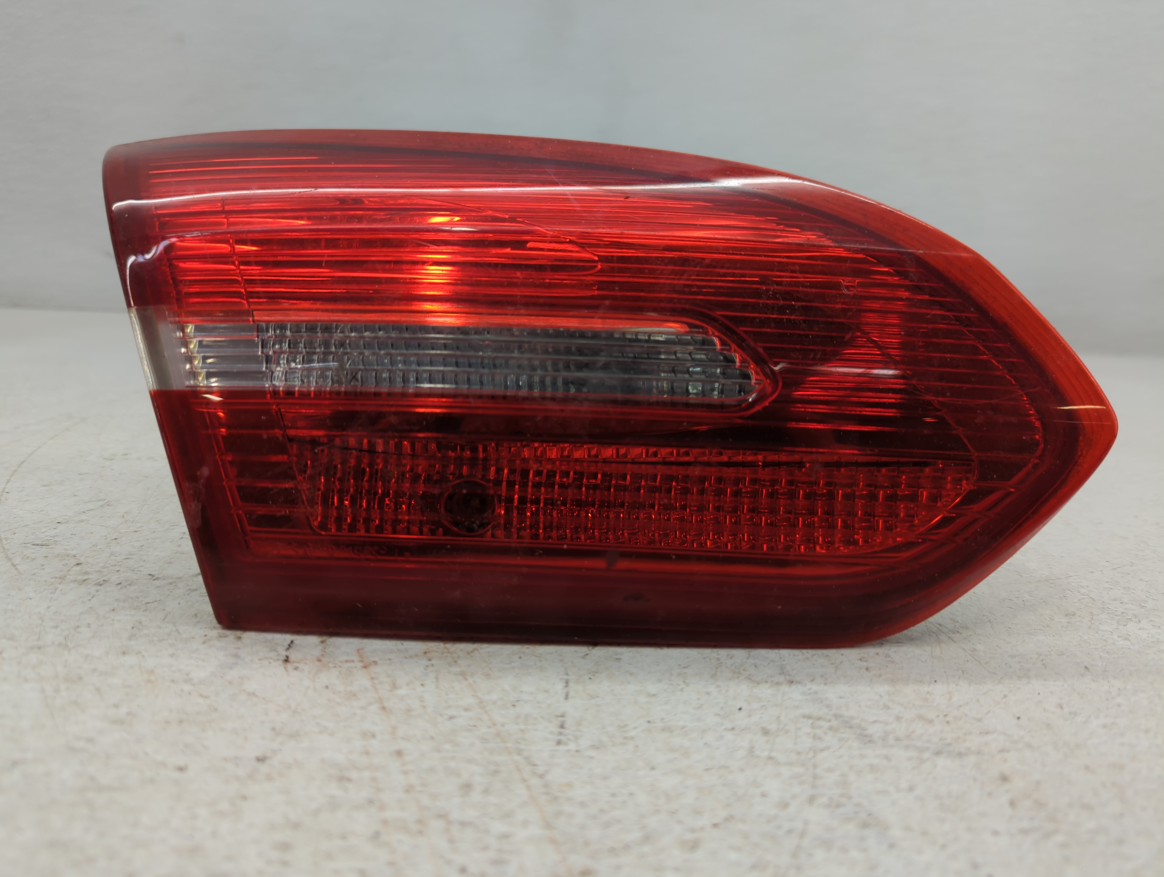2015-2018 Ford Focus Rear Center Lid Brake Light Tail Light 745105 - Oemusedautoparts1.com