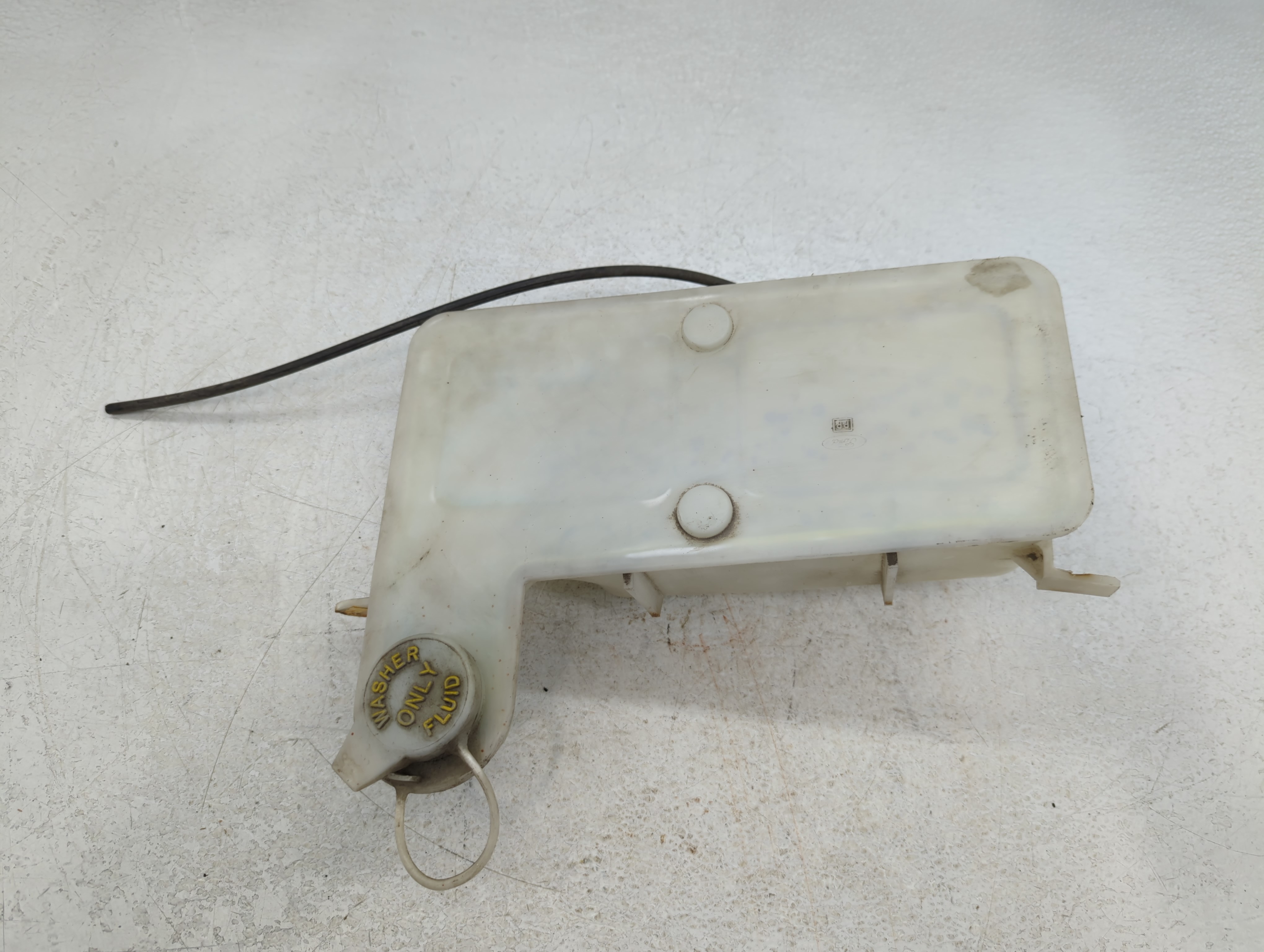 1996 Ford Mustang Windshield Washer Fluid Reservoir Bottle Oem 745107 - Oemusedautoparts1.com