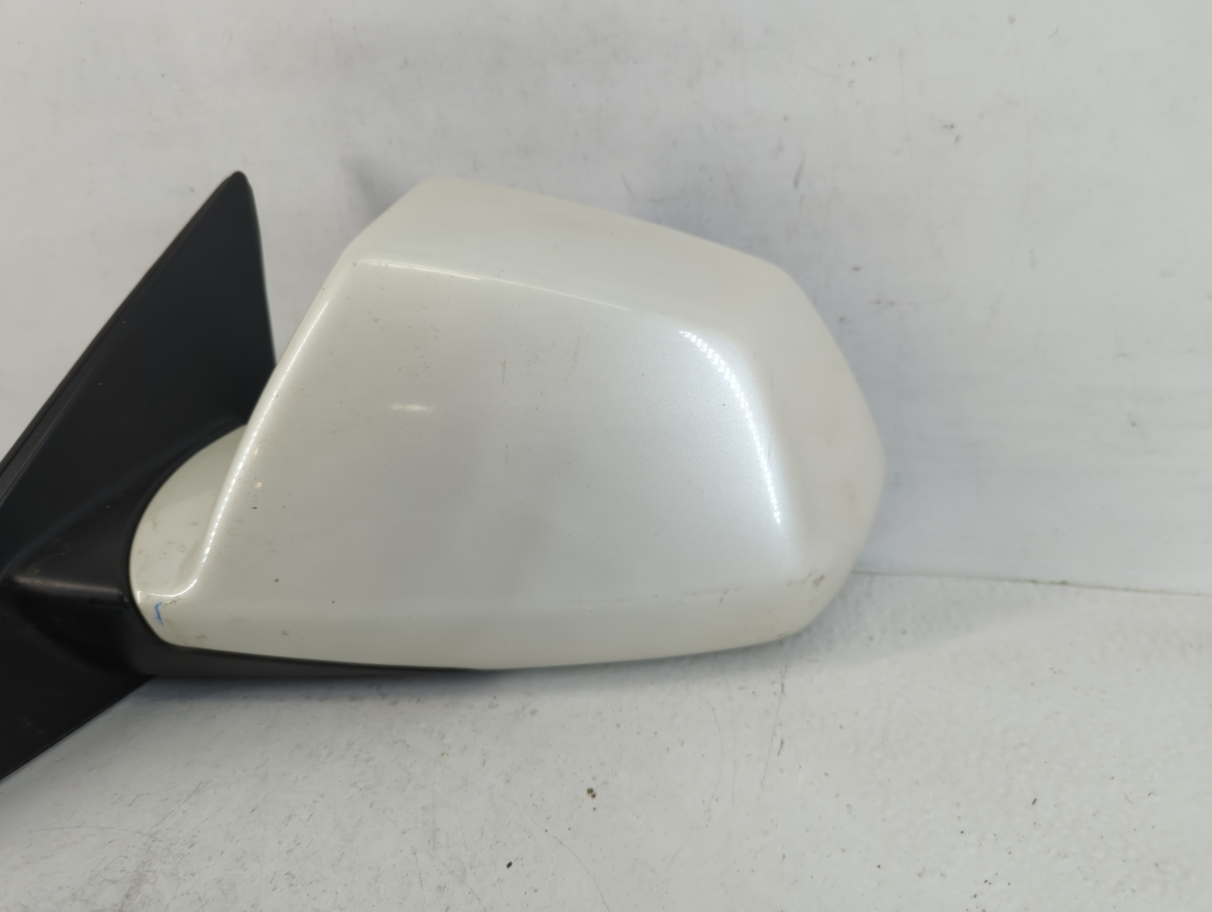 Picture of 2008-2013 Cadillac Cts Driver Left Side View Manual Door Mirror 745120