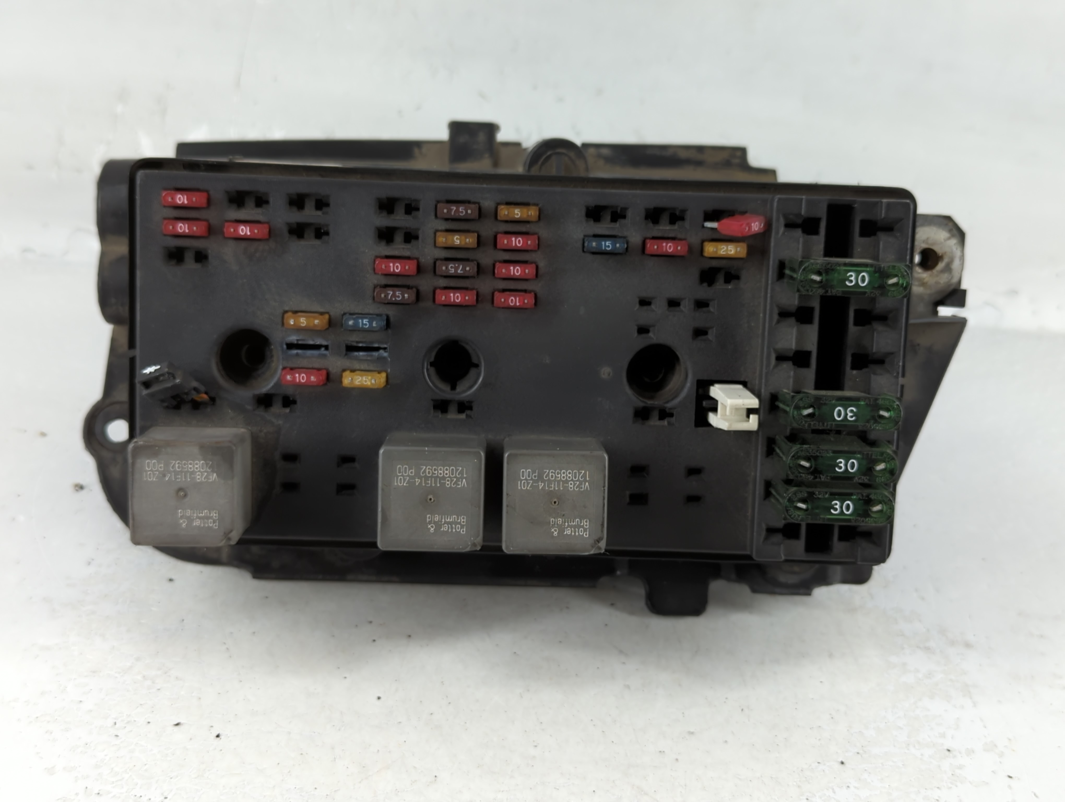 Picture of 2000 Saturn Sl Fusebox Fuse Box Relay Module 745595