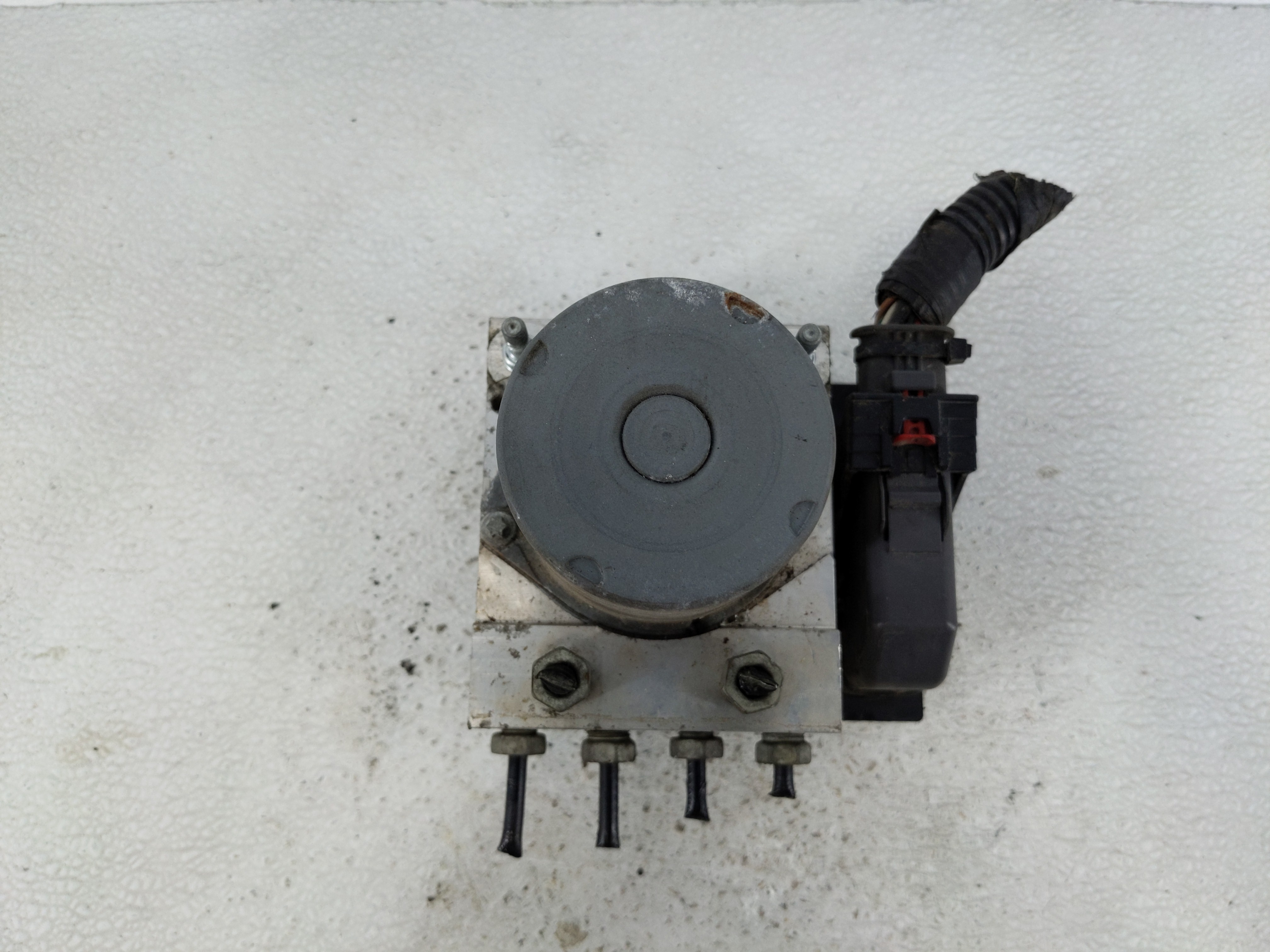 2009-2011 Buick Enclave Abs Pump Control Module 745895 - Oemusedautoparts1.com