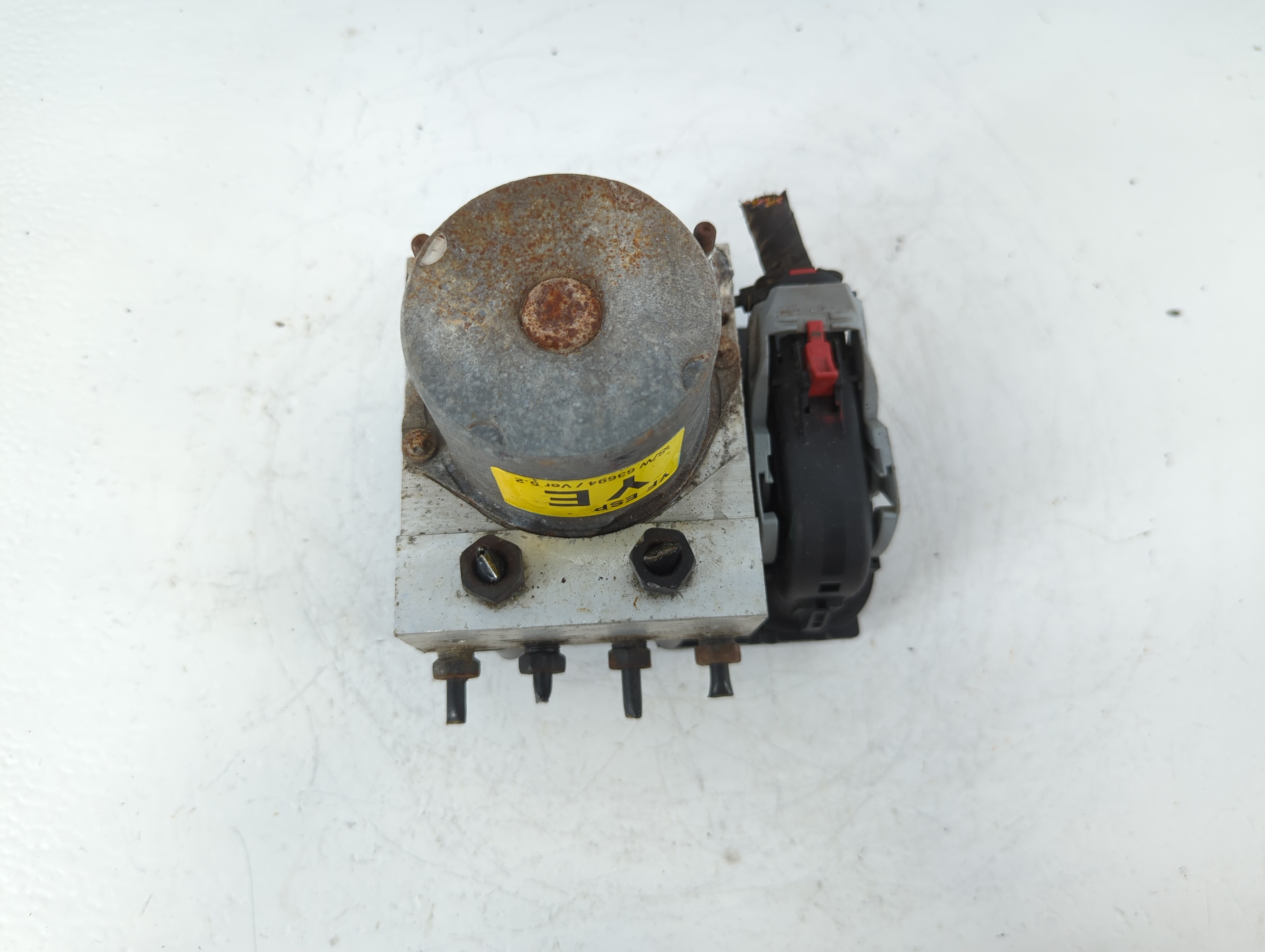 2011-2013 Hyundai Sonata Abs Pump Control Module 746361 - Oemusedautoparts1.com