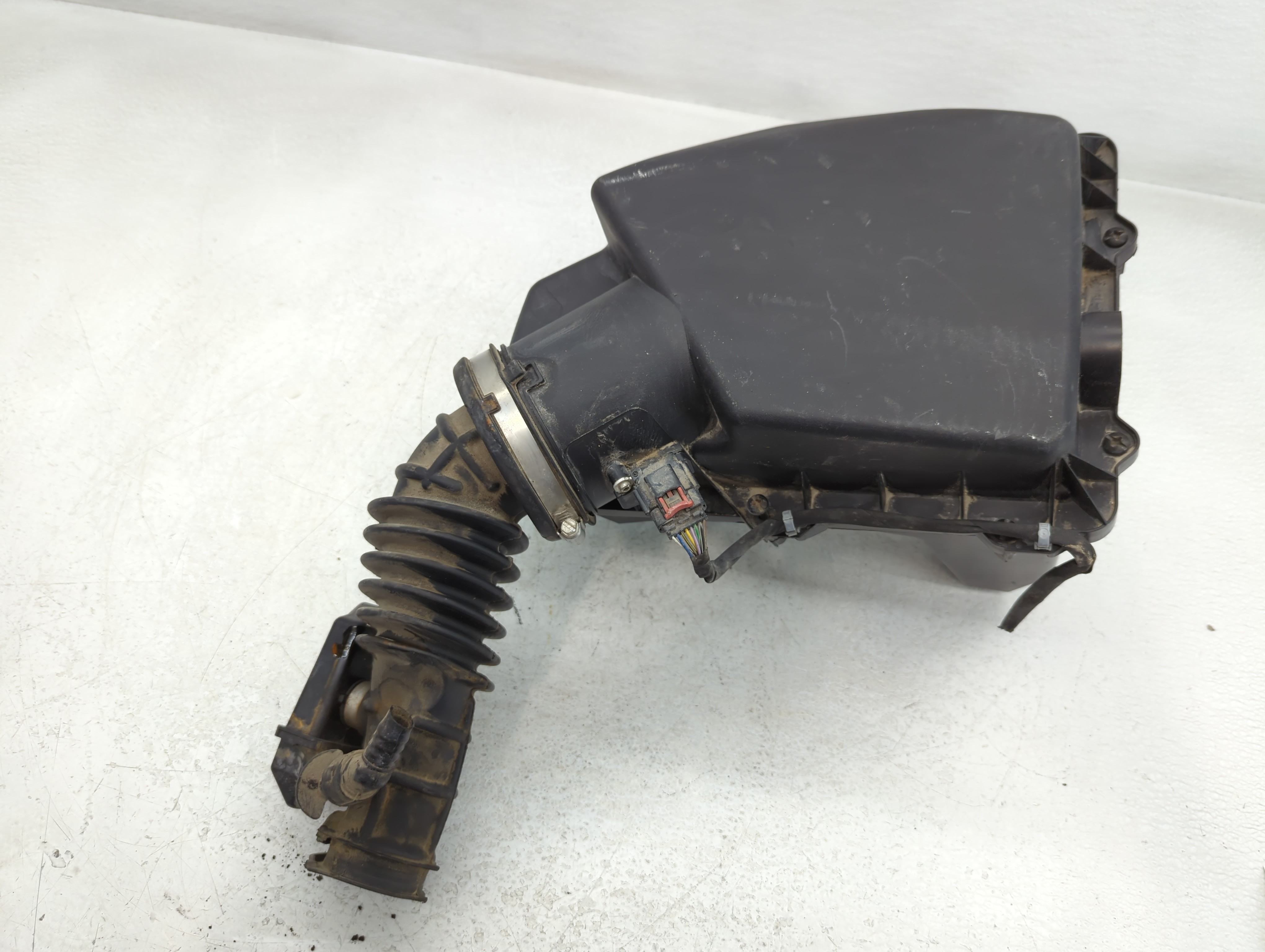 2018 Chevrolet Malibu Air Cleaner Intake-duct Hose Tube 747140 - Oemusedautoparts1.com