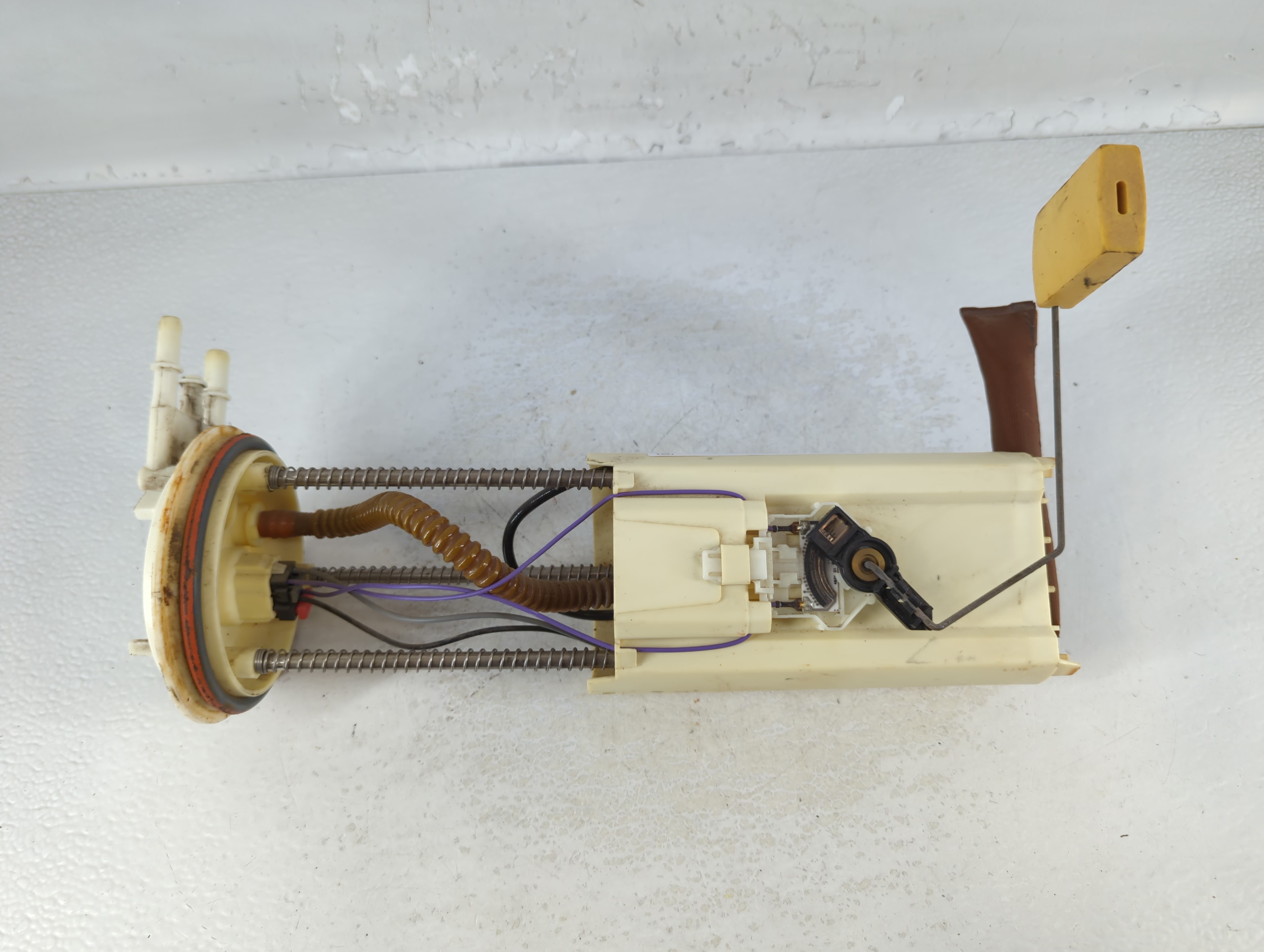 Picture of 1998 Cadillac Sts Electrical Gas Fuel Pump Assembly 747241