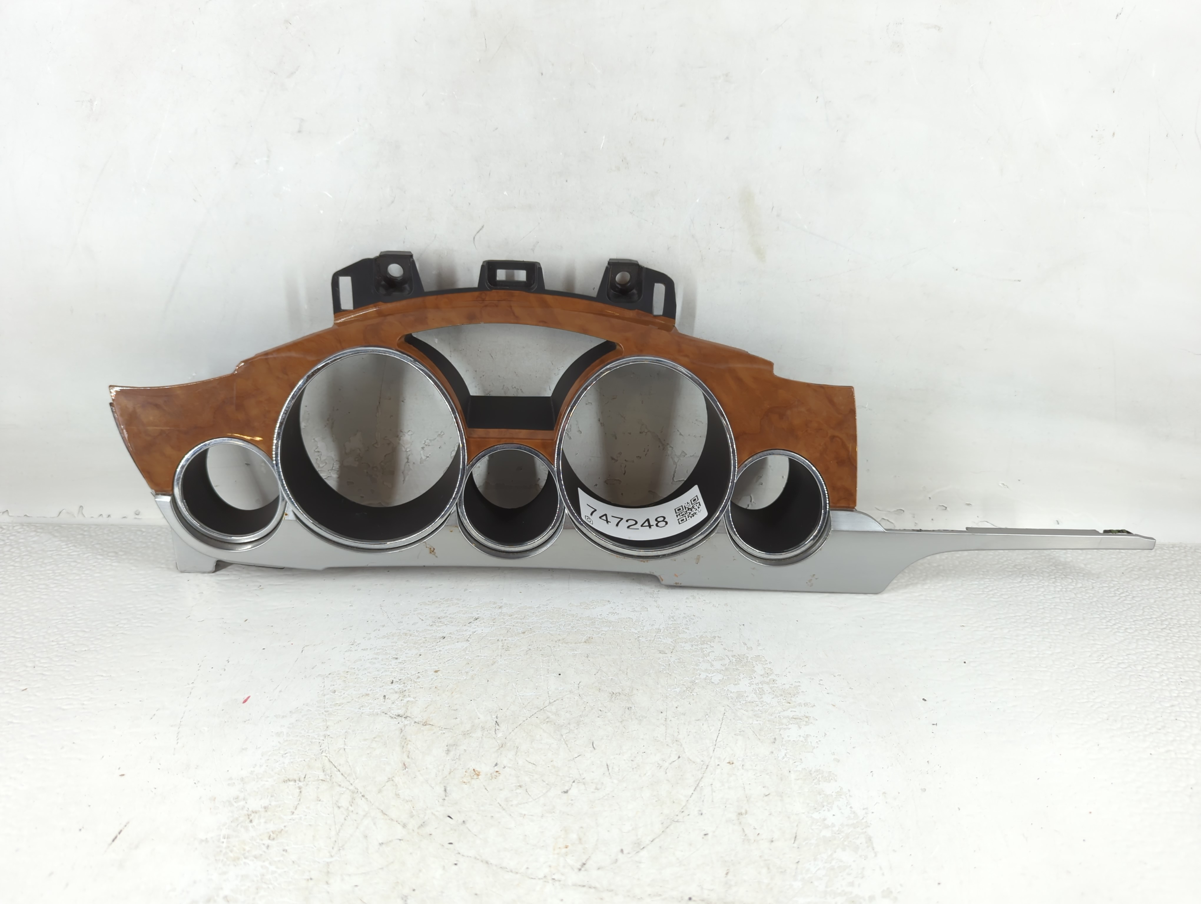 2012 Buick Enclave Instrument Cluster Bezel 747248 - Oemusedautoparts1.com