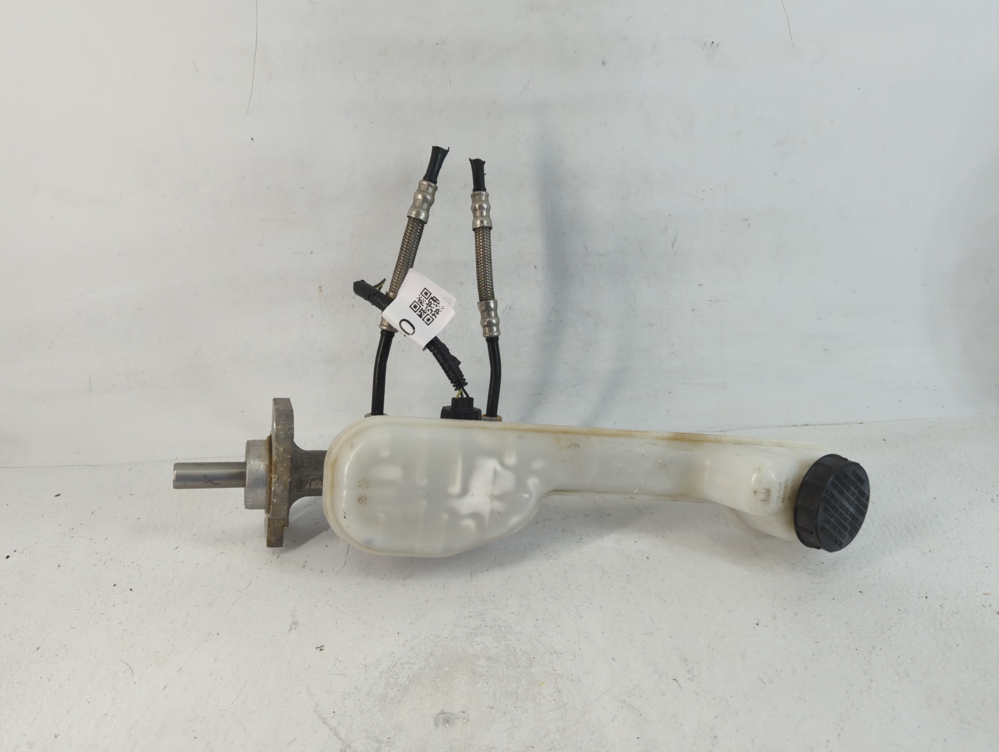 Picture of 2007-2010 Ford Edge Brake Master Cylinder 747340