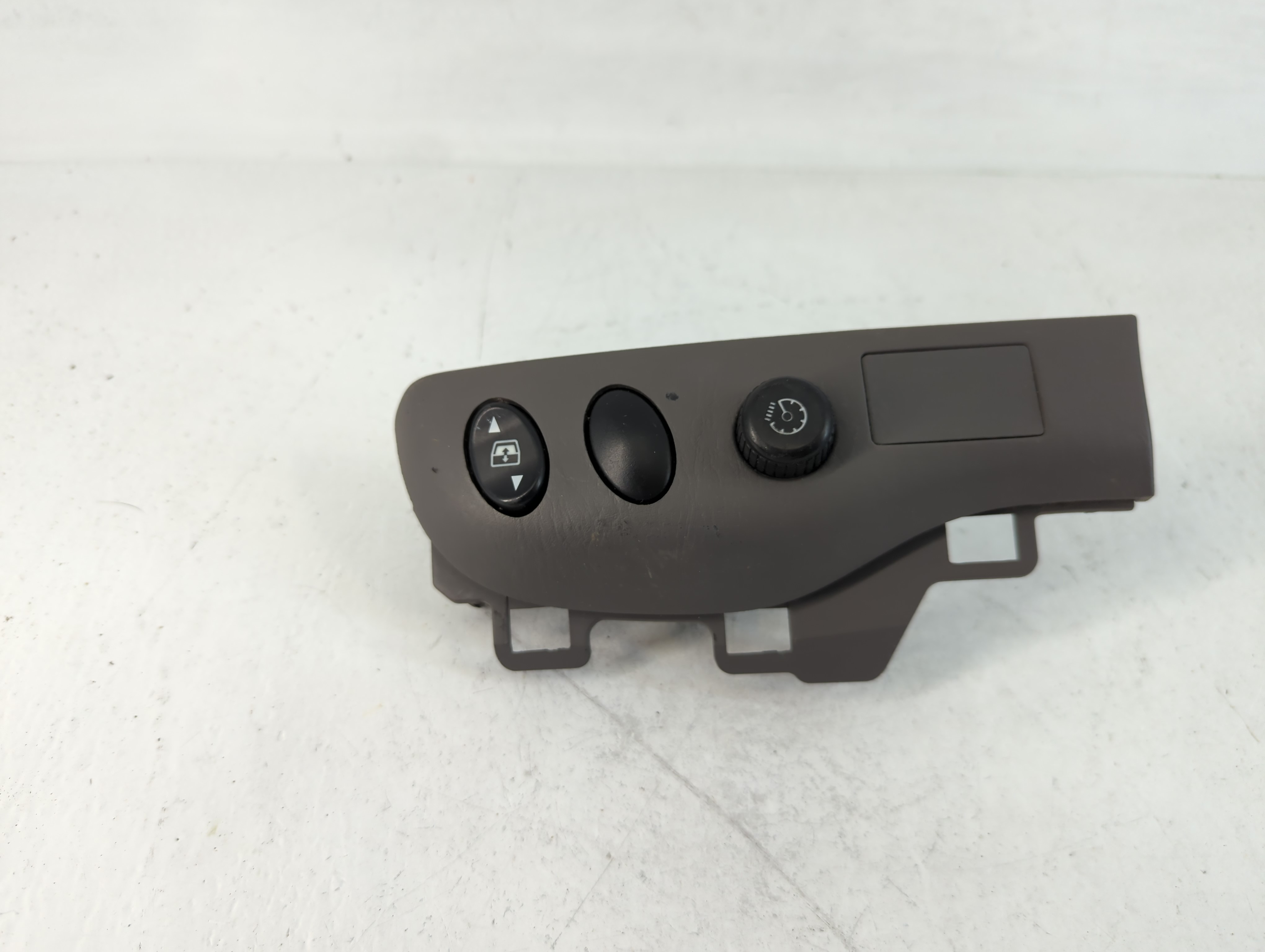 2004 Toyota Sequoia TOYOTA SEQUOIA DASH BEZEL CRUISE CONTROL DIMMER SWITCH PANEL OEMUI47416 - Oemusedautoparts1.com