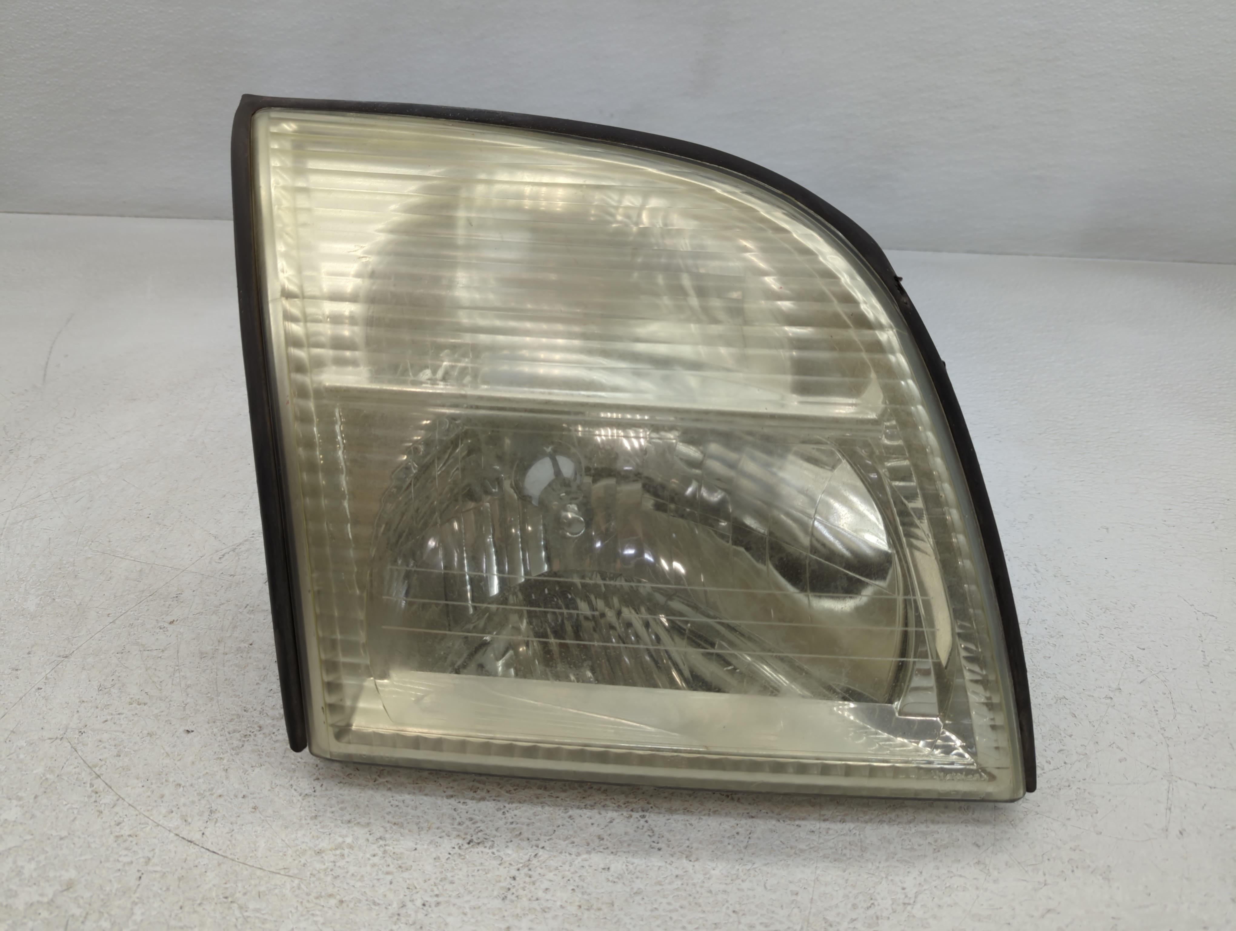 2002 Mercury Mountaineer Passenger Right Oem Head Light Headlight Lamp 747520 - Oemusedautoparts1.com