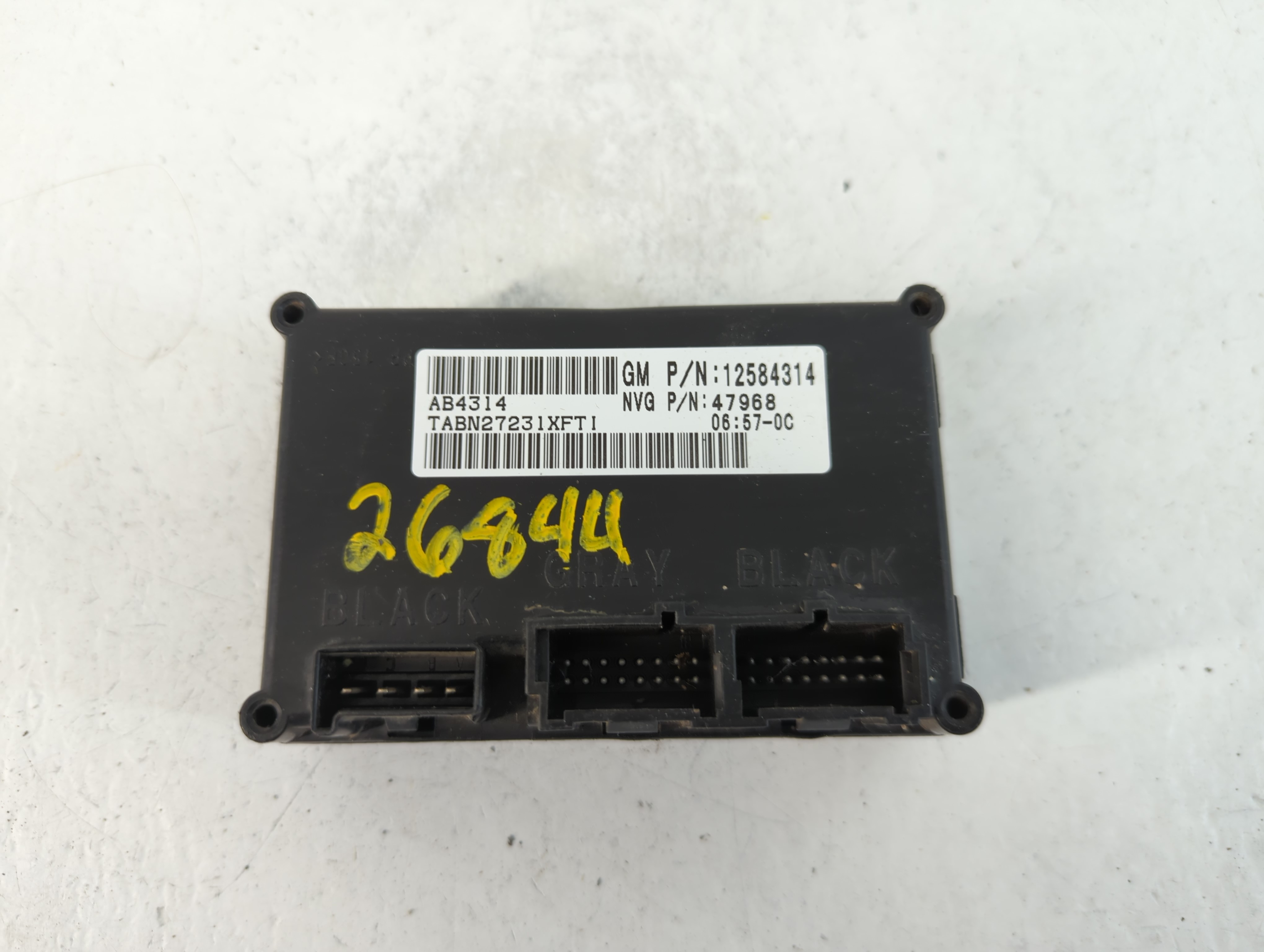 2003 Chevrolet Silverado 1500 Body Control Module Bcm Inner Cabin Fuse Box 747608 - Oemusedautoparts1.com