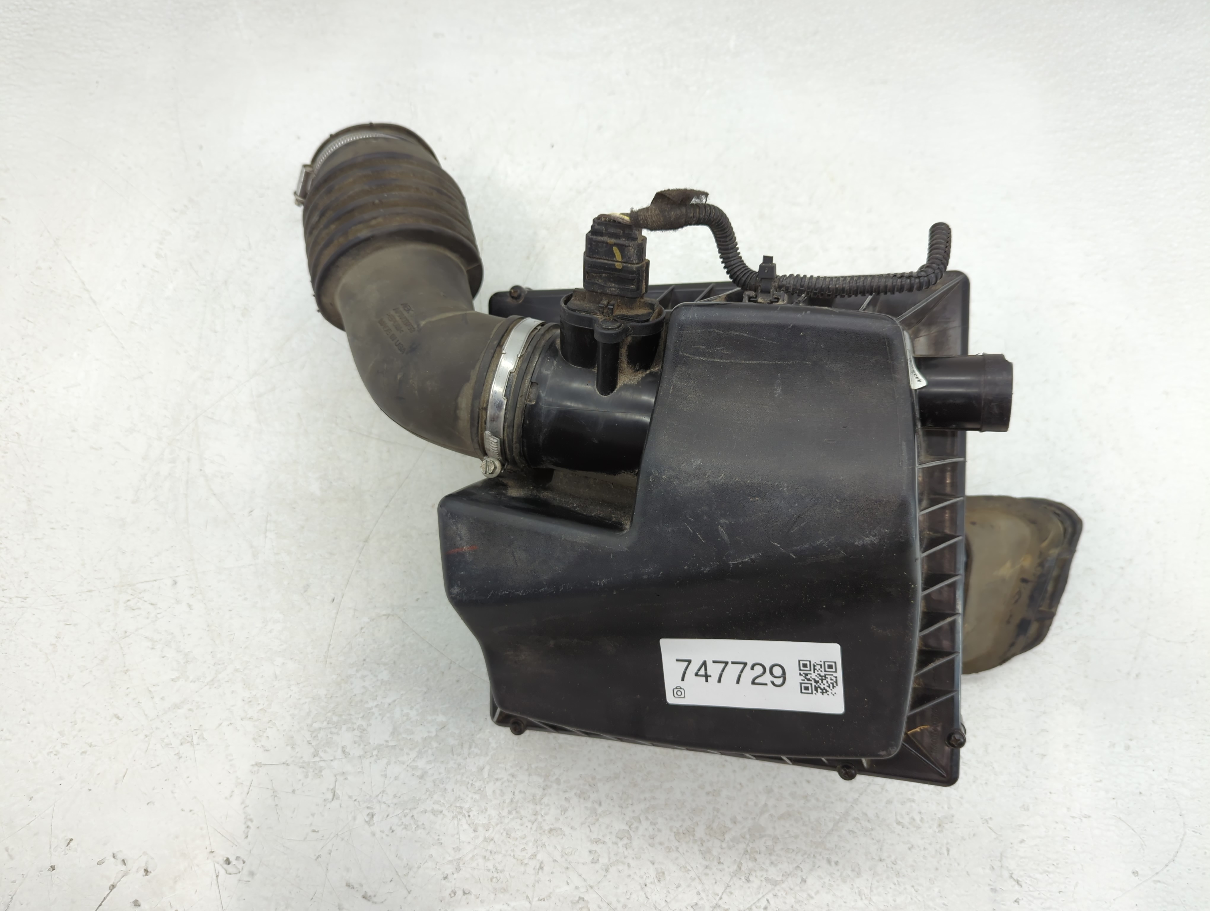 2014 Chevrolet Cruze Air Cleaner Intake-duct Hose Tube 747729 - Oemusedautoparts1.com