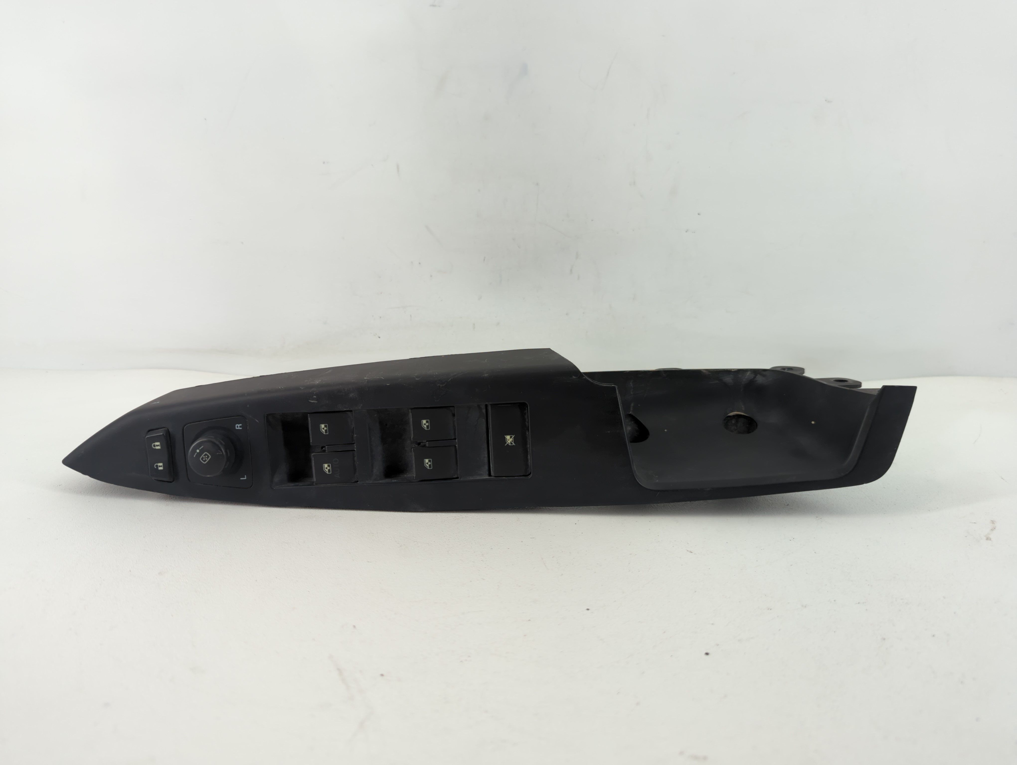 Chevrolet Captiva Sport Driver Left Door Master Power Window Switch 747873 - Oemusedautoparts1.com