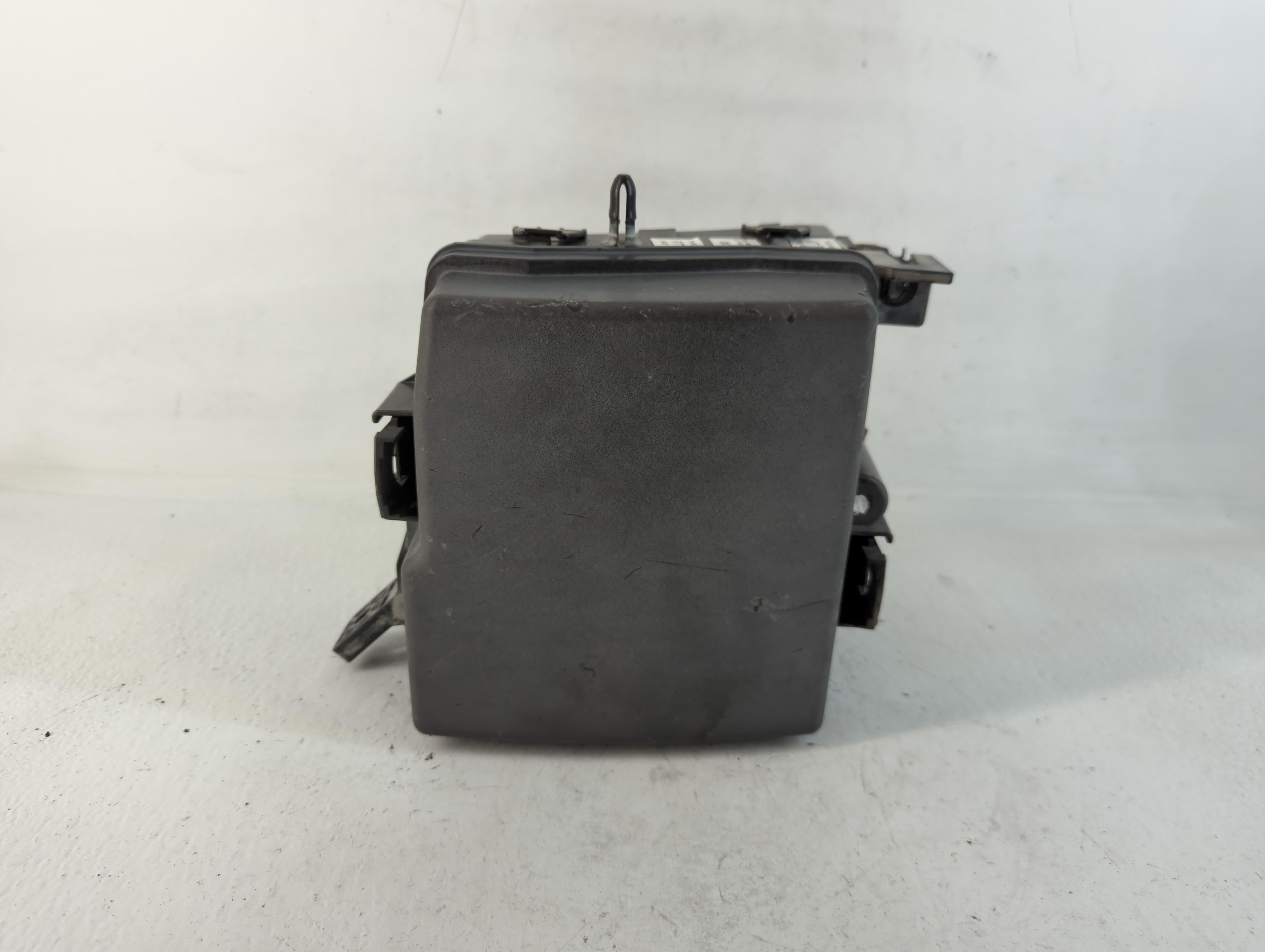 2017 Hyundai Santa Fe Fusebox Fuse Box Relay Module 748932 - Oemusedautoparts1.com