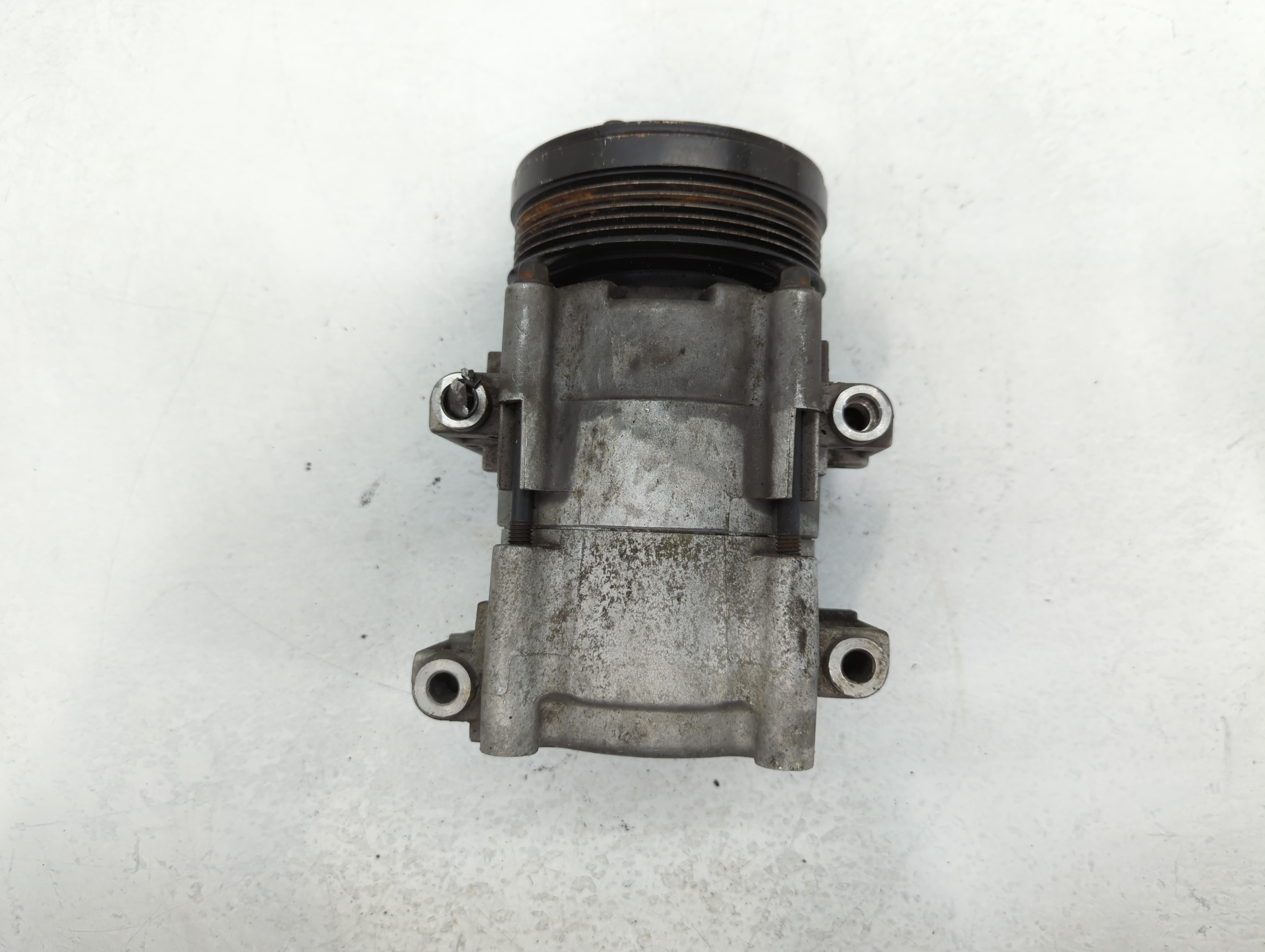 Ford Mustang Alternator Generator Charging Assembly Engine Oem 749924 - Oemusedautoparts1.com