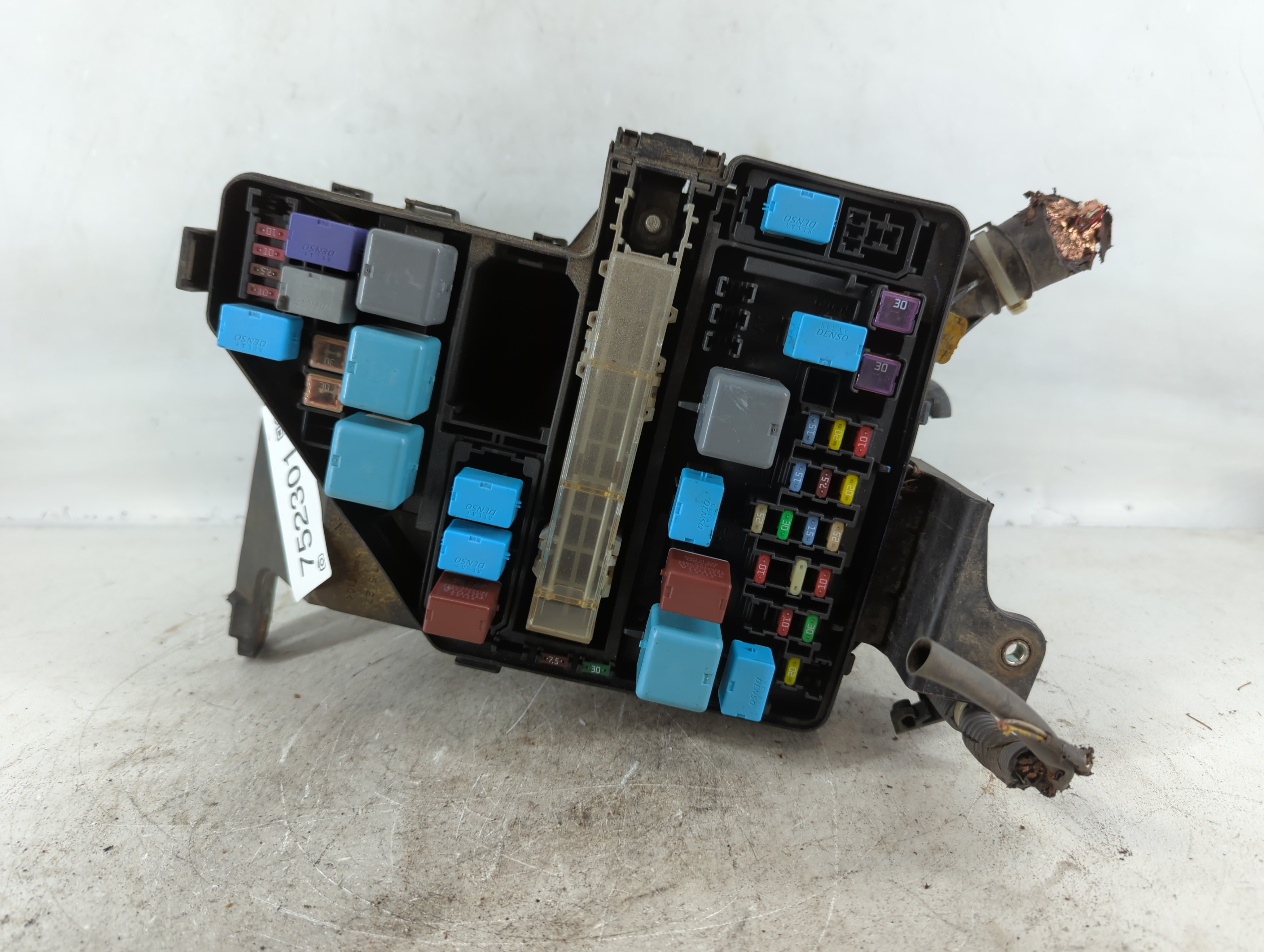 2007-2007 Toyota Sienna Fusebox Fuse Box Relay Module Pp-t10|7154-8434 752301 - Oemusedautoparts1.com