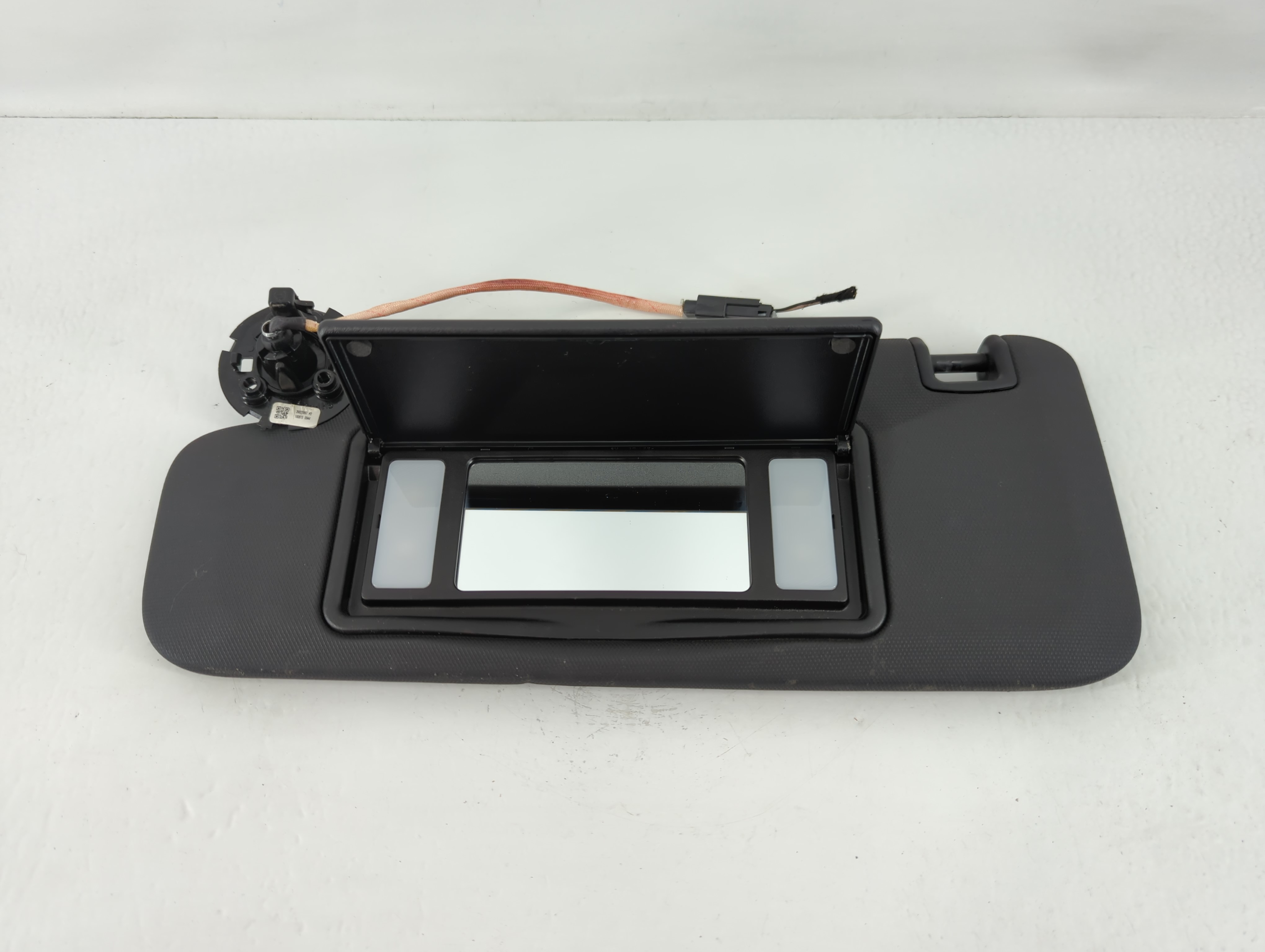 2017 Chevrolet Cruze Driver Sun Visor Mirror Left Sunvisor Black 752303 - Oemusedautoparts1.com