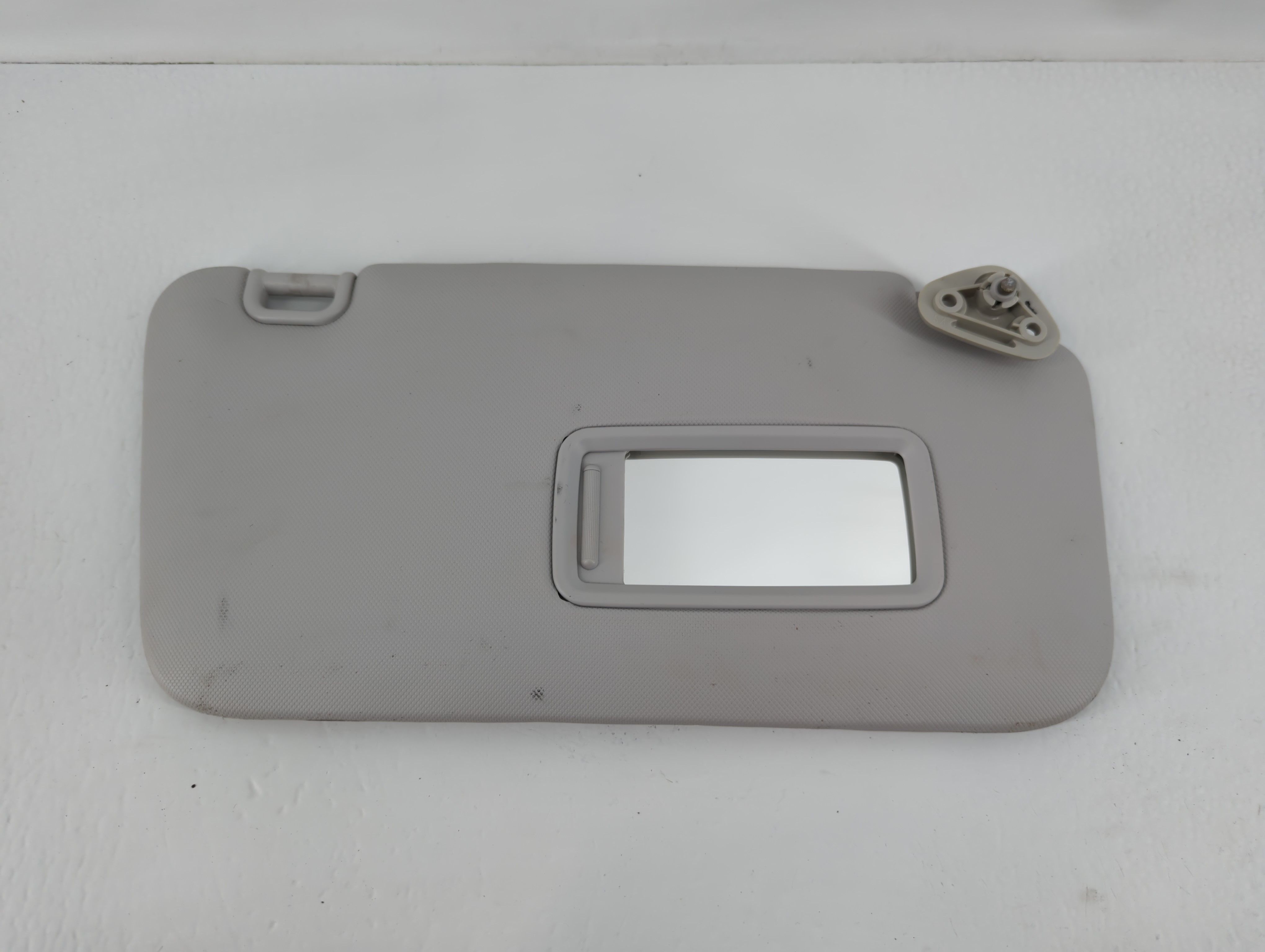 Picture of 2011 Subaru Forester Passenger Sun Visor Mirror Right Sunvisor Pale Grey 752551