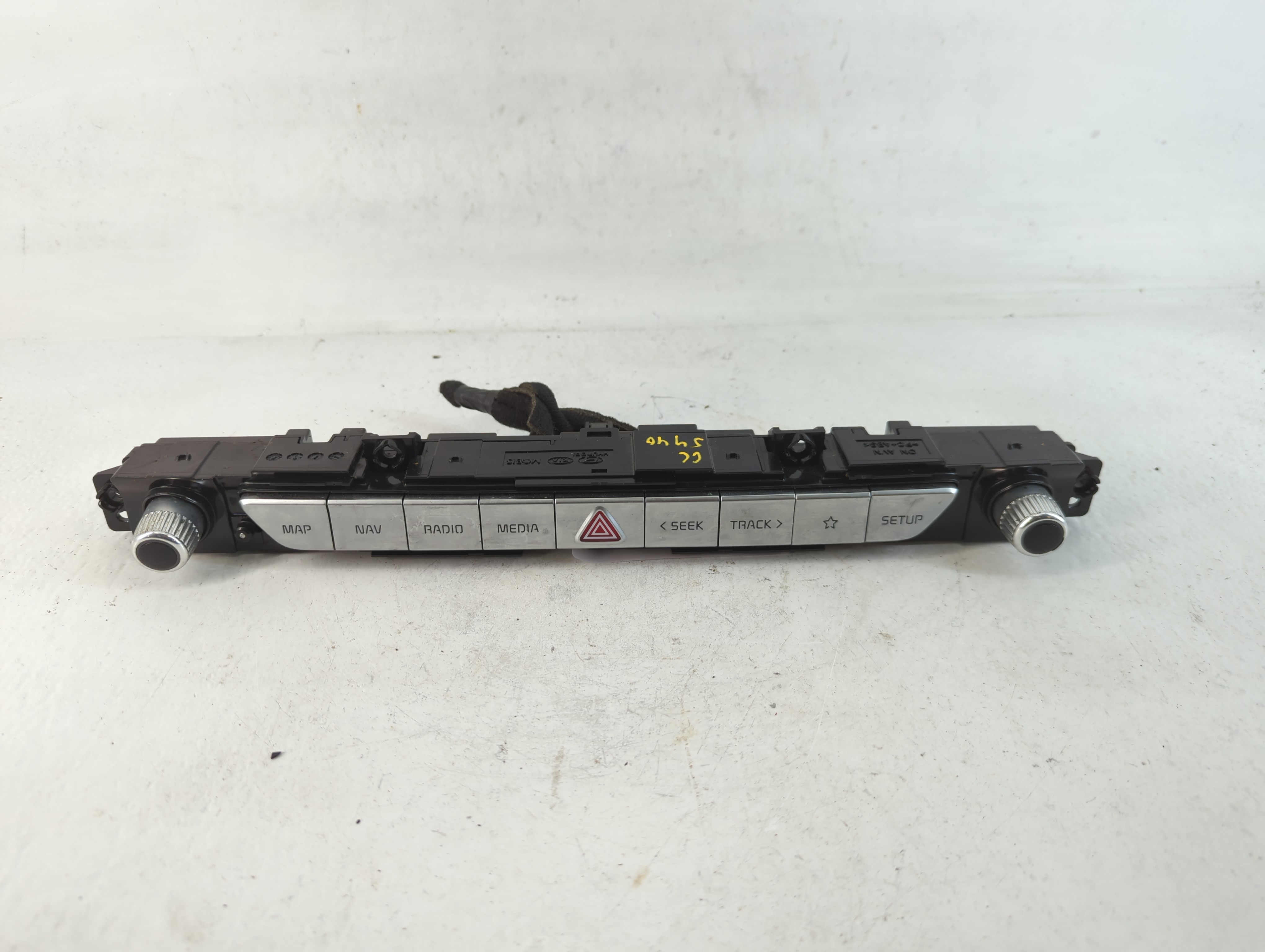 2020-2022 Kia Telluride Am Fm Cd Player Radio Receiver 753352 - Oemusedautoparts1.com