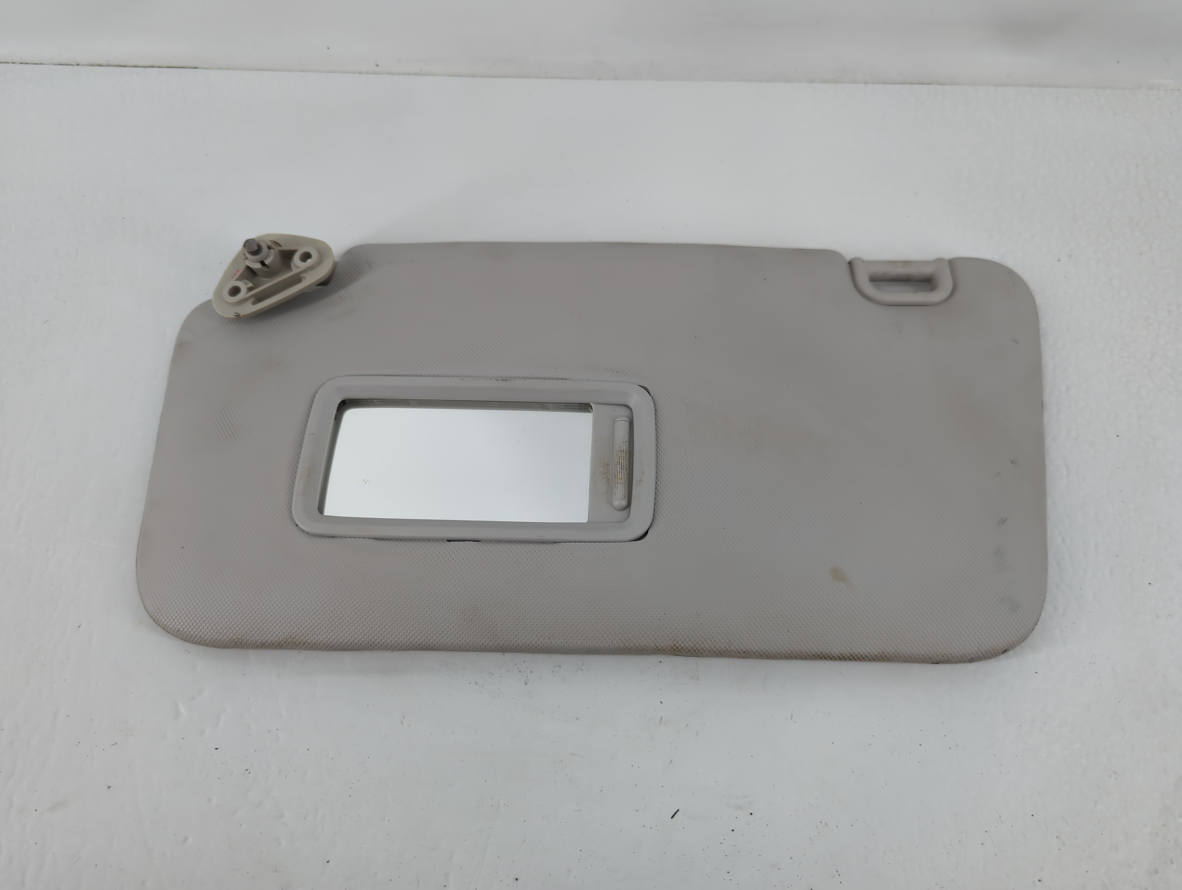 2013 Subaru Forester Driver Sun Visor Mirror Left Sunvisor Grey 753694 - Oemusedautoparts1.com