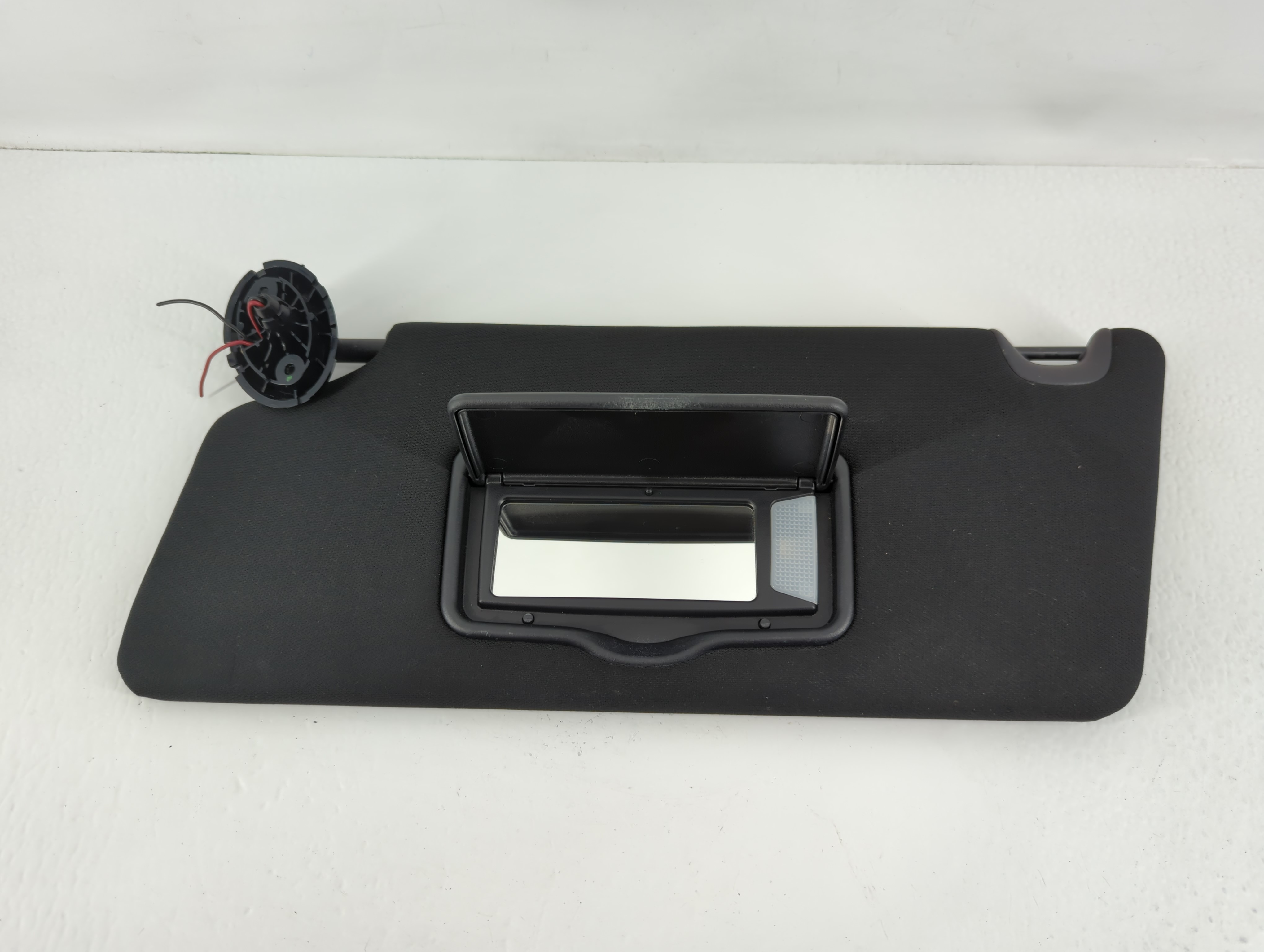 2016 Ford Explorer Driver Sun Visor Mirror Left Sunvisor Black 753836 - Oemusedautoparts1.com