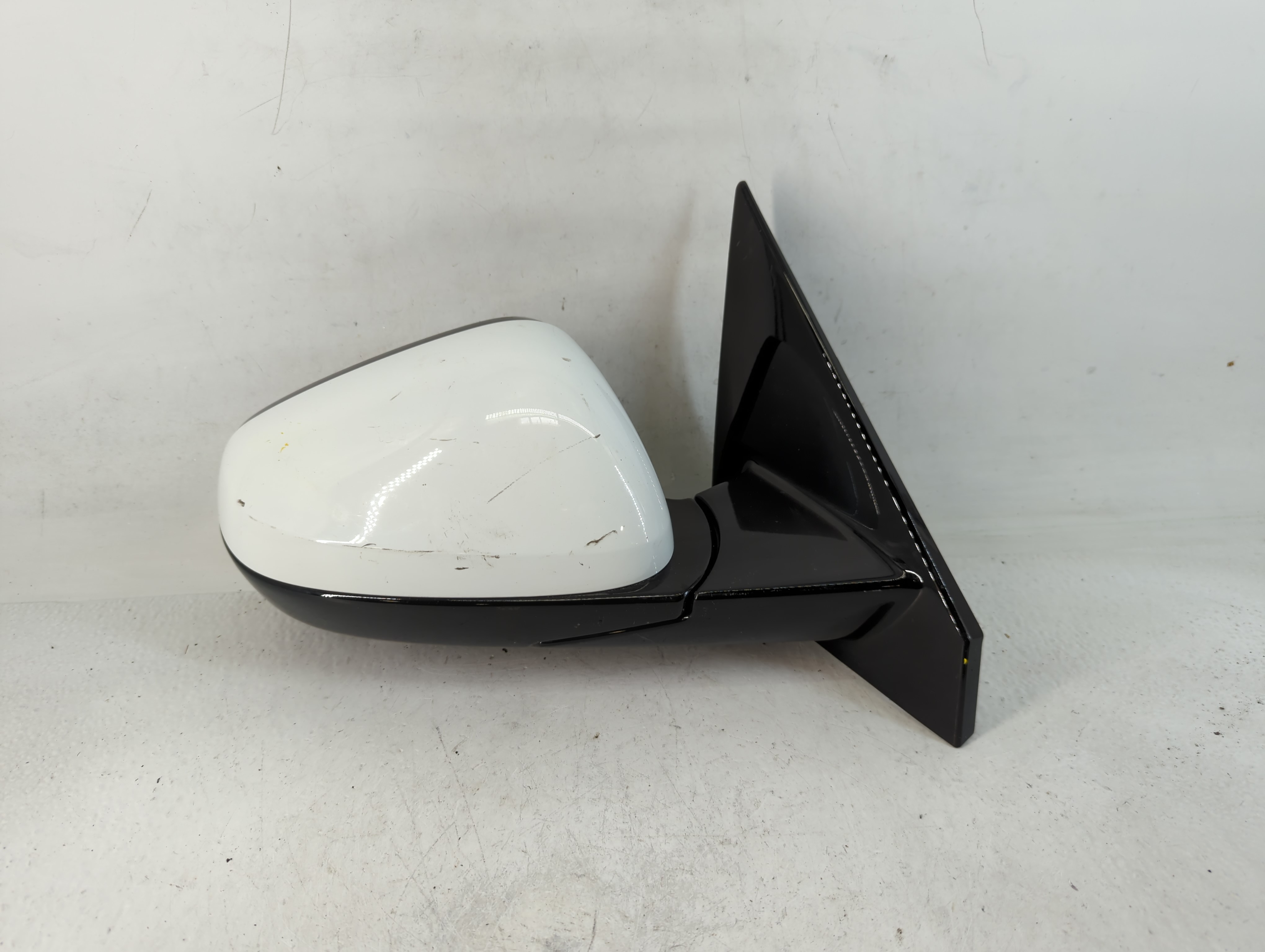 2021-2022 Chevrolet Trailblazer Driver Left Side View Power Door Mirror 754591 - Oemusedautoparts1.com
