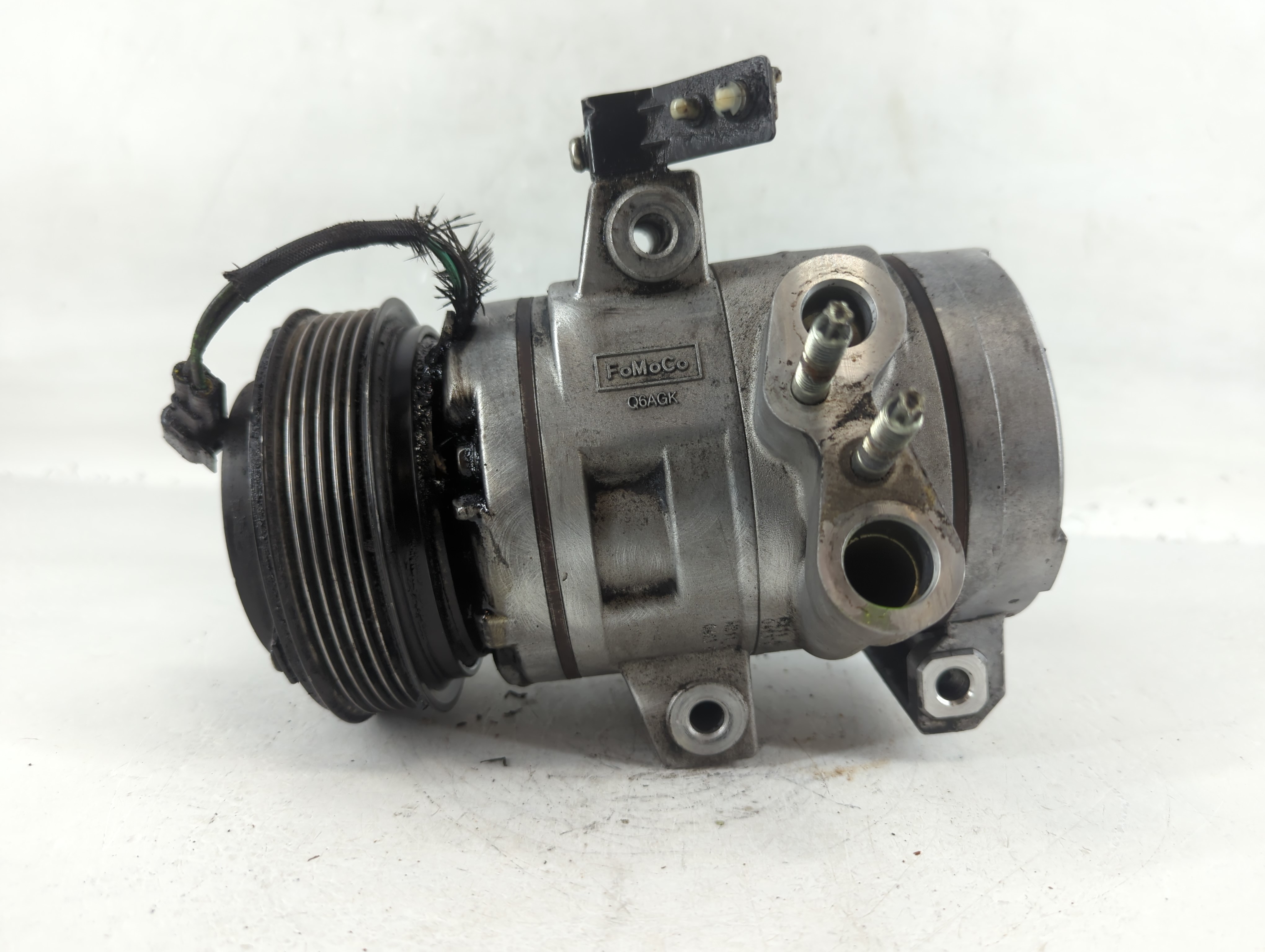 Air Conditioning A/c Ac Compressor Oem 755137 - Oemusedautoparts1.com