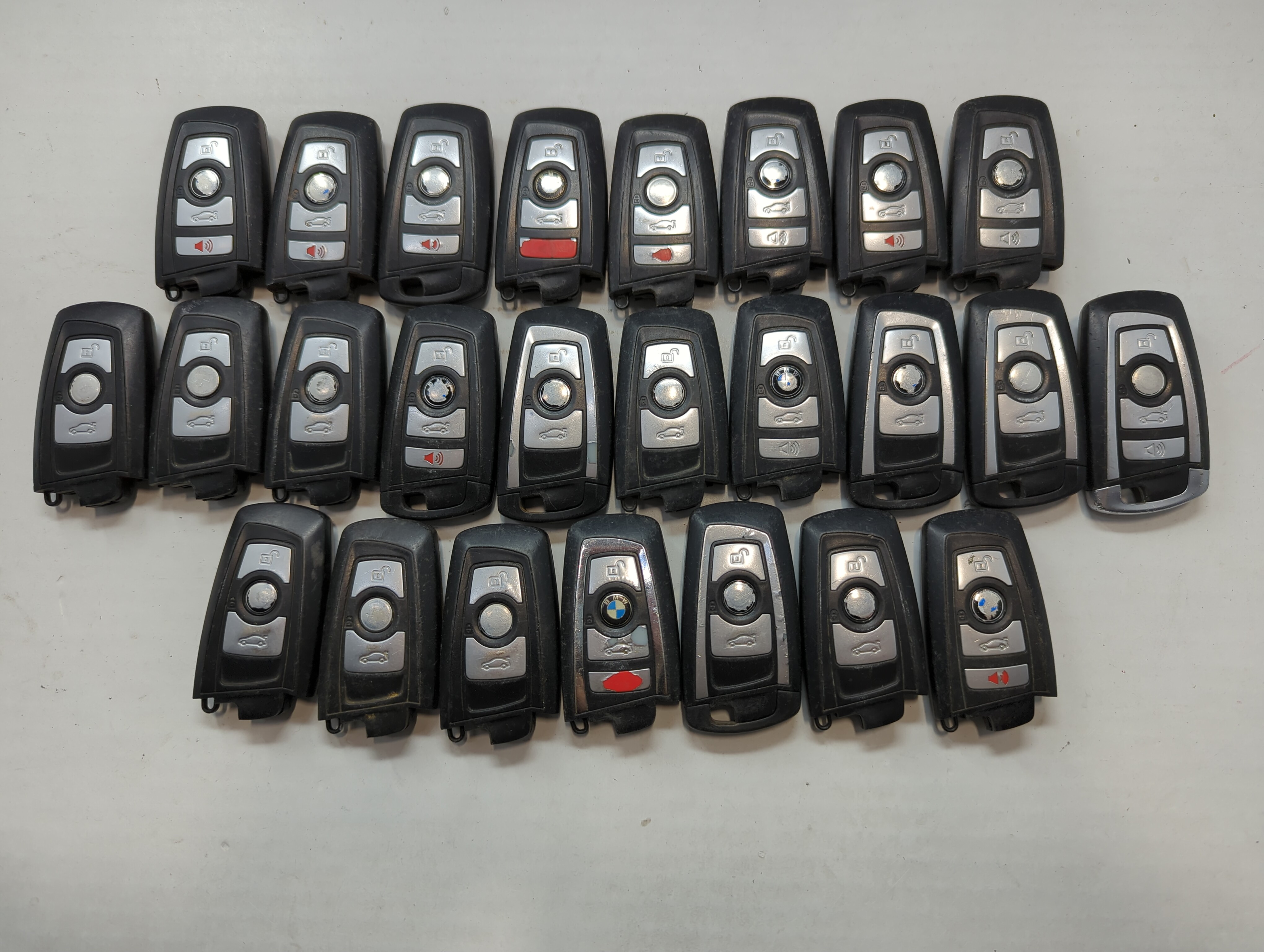 Lot of 25 Bmw Keyless Entry Remote Fob MIXED FCC IDS MIXED PART NUMBERS 757650 - Oemusedautoparts1.com