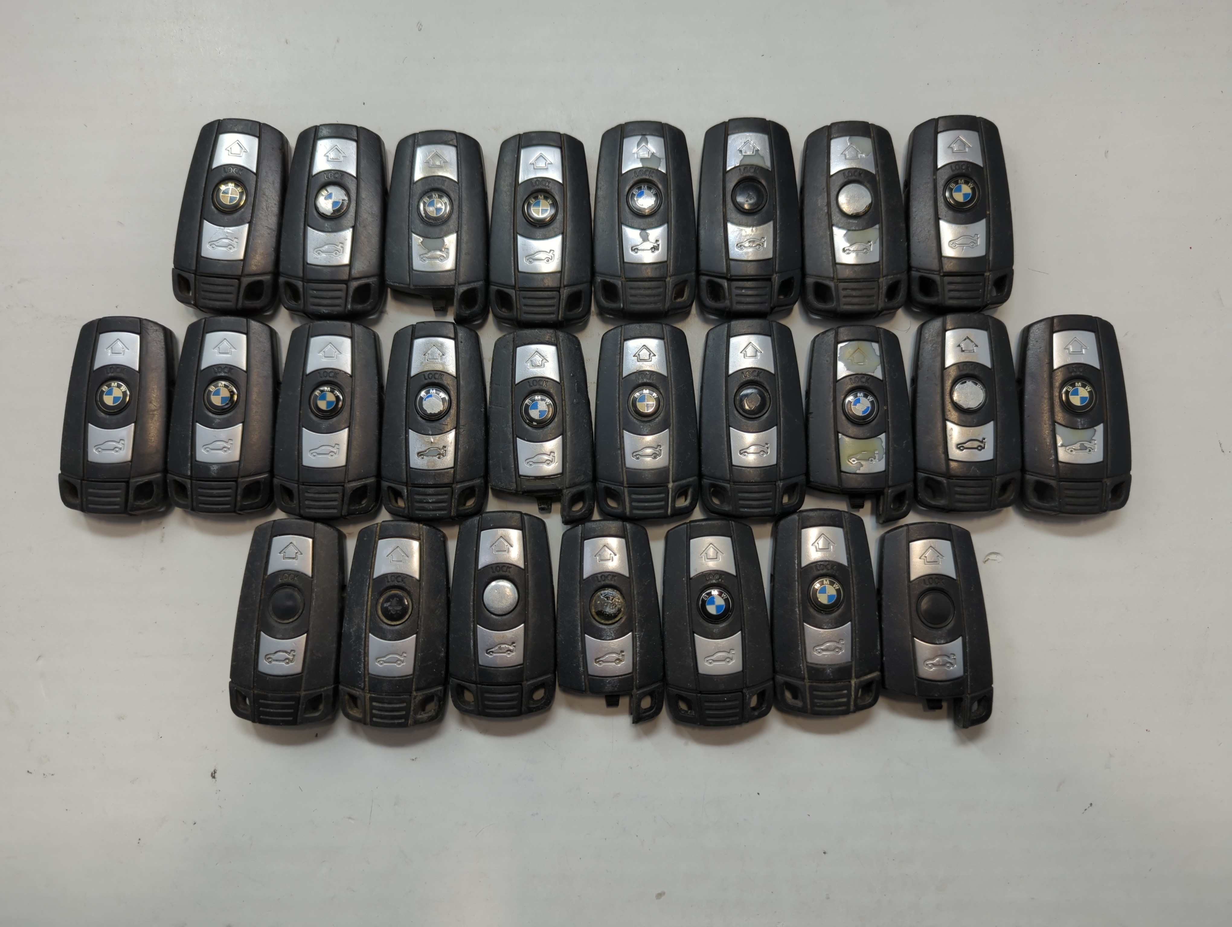 Lot of 25 Bmw Keyless Entry Remote Fob KR55WK49123 | KR55WK49127 | 757691 - Oemusedautoparts1.com