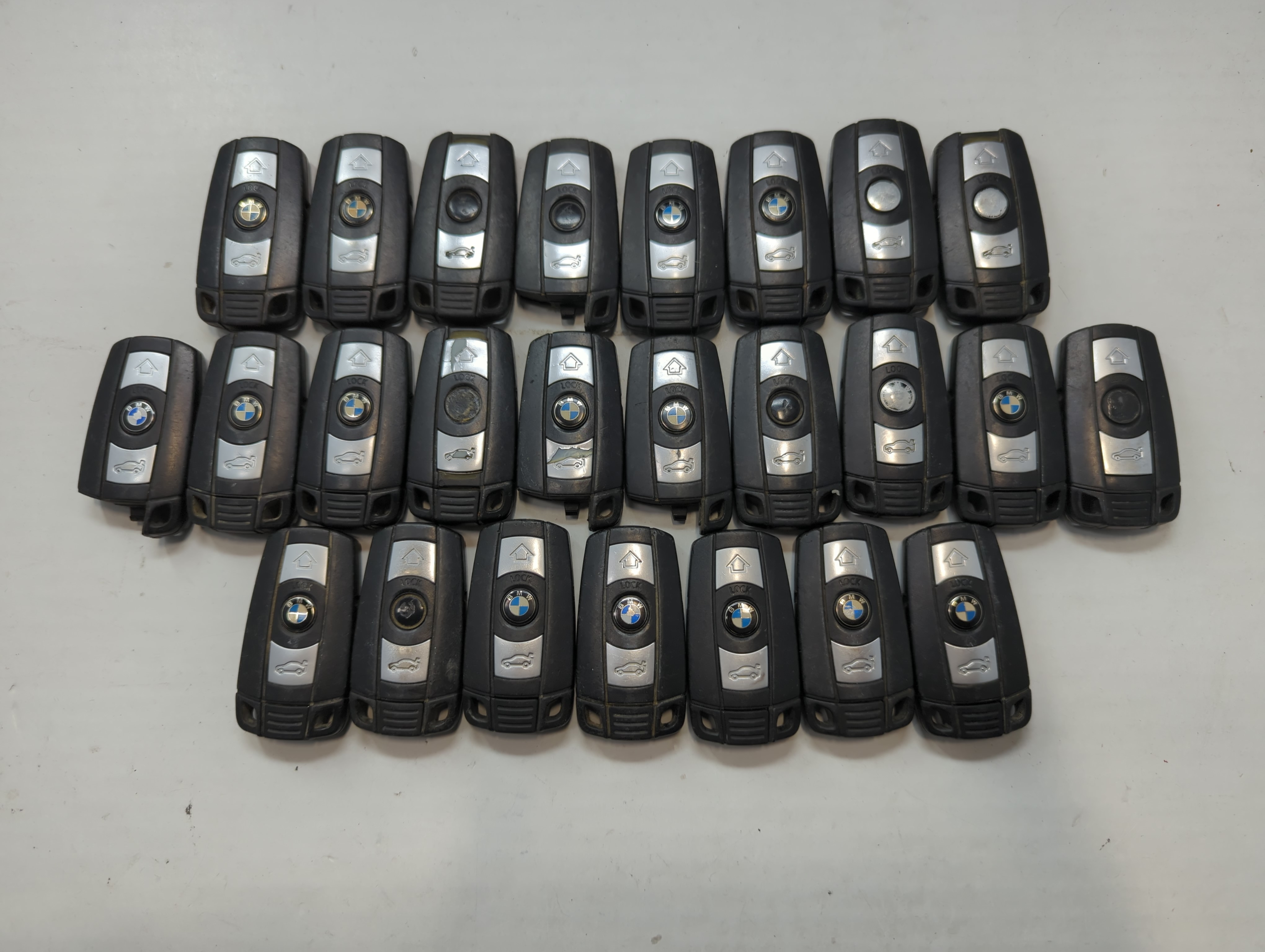 Lot of 25 Bmw Keyless Entry Remote Fob KR55WK49123 | KR55WK49127 | 757765 - Oemusedautoparts1.com