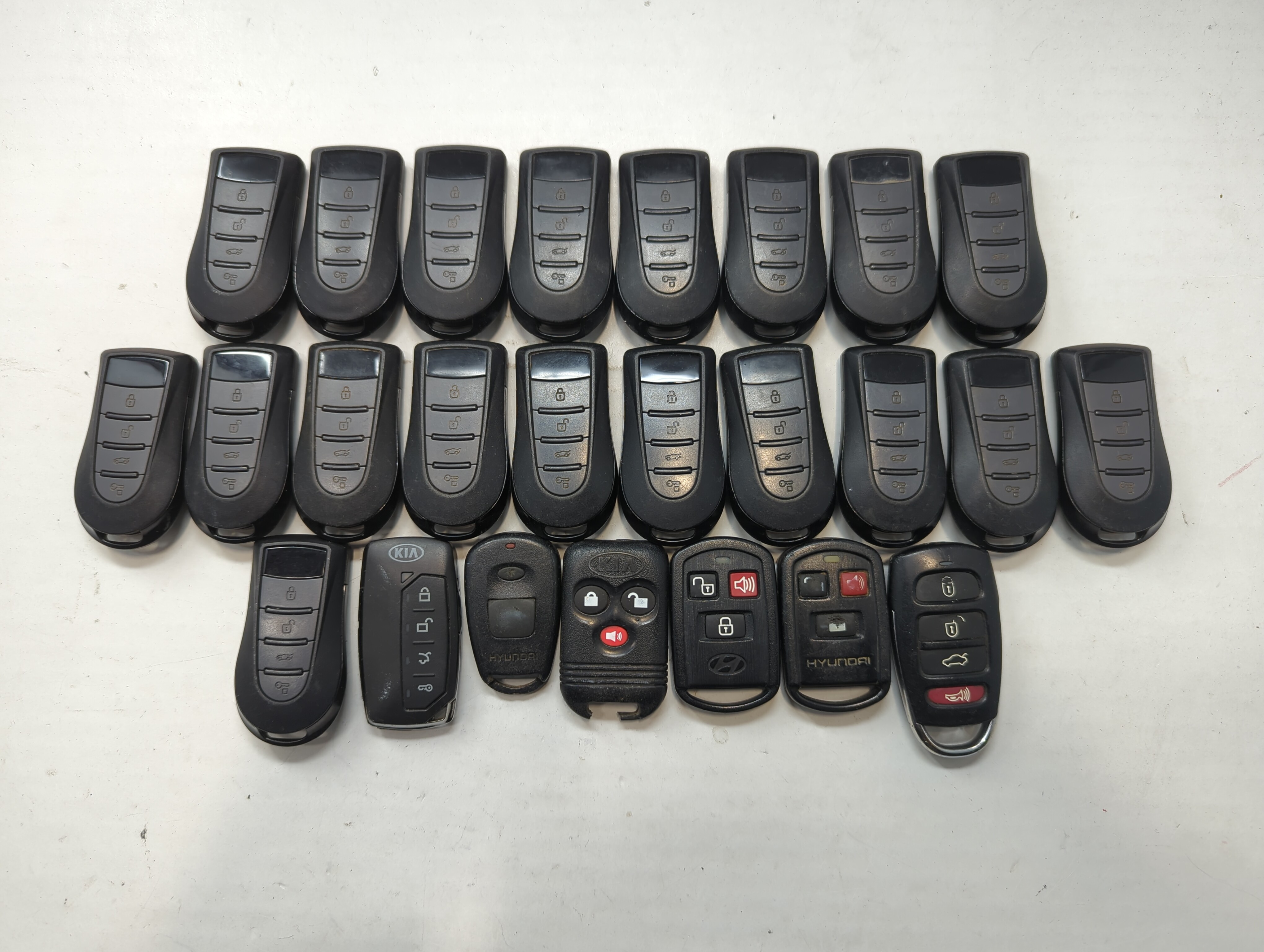 Lot of 25 Kia Keyless Entry Remote Fob VA5JR1040-1WSSL MIXED PART NUMBERS 757826 - Oemusedautoparts1.com